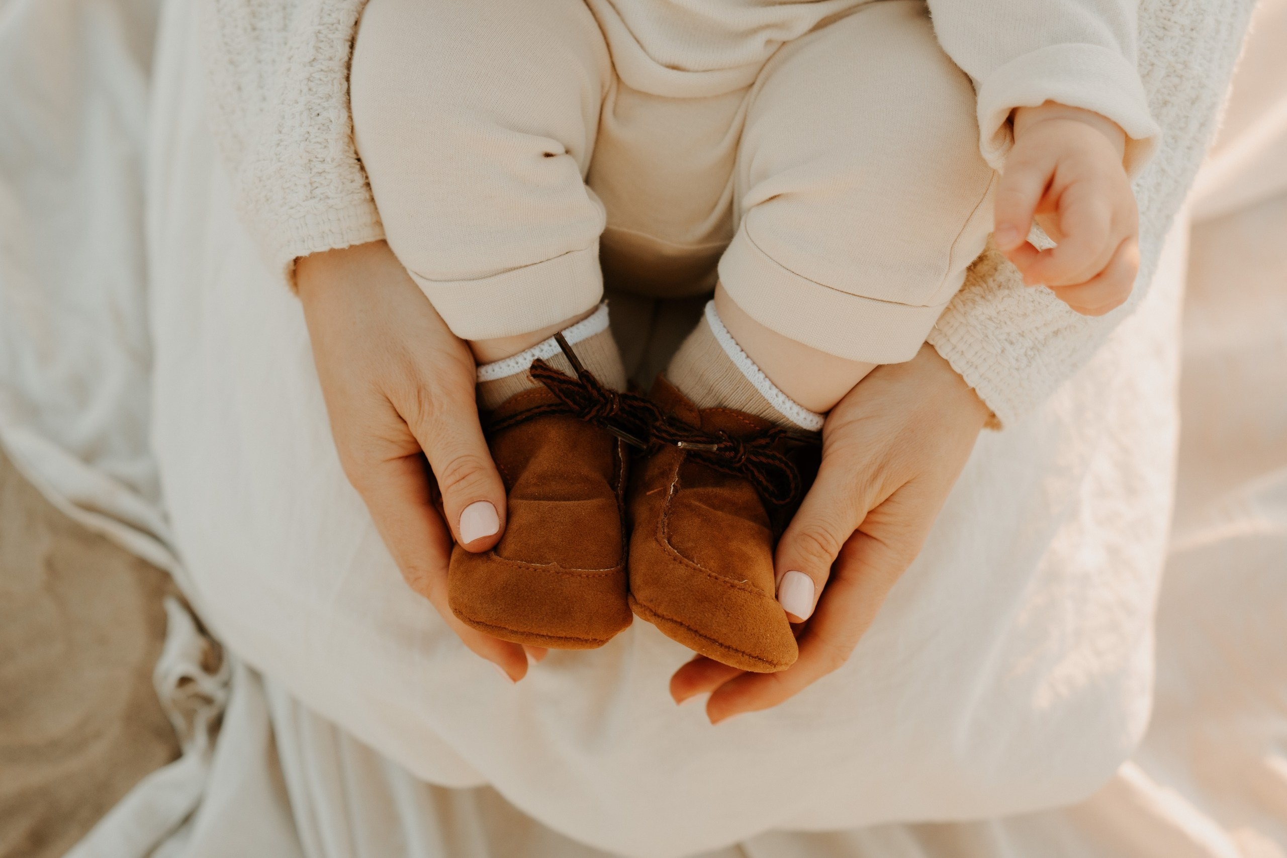 FAMILY IN AUTUMN SUN. Dagneshi Photography