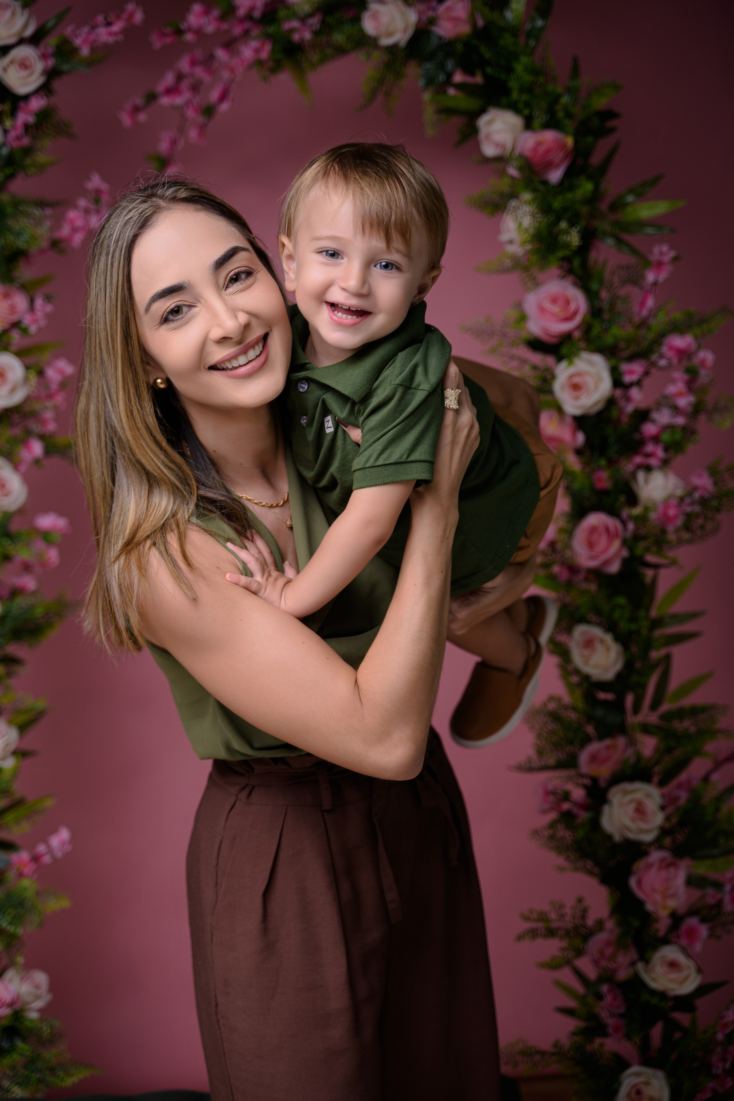 Luciana Magalhães — Dia das Mães 2026