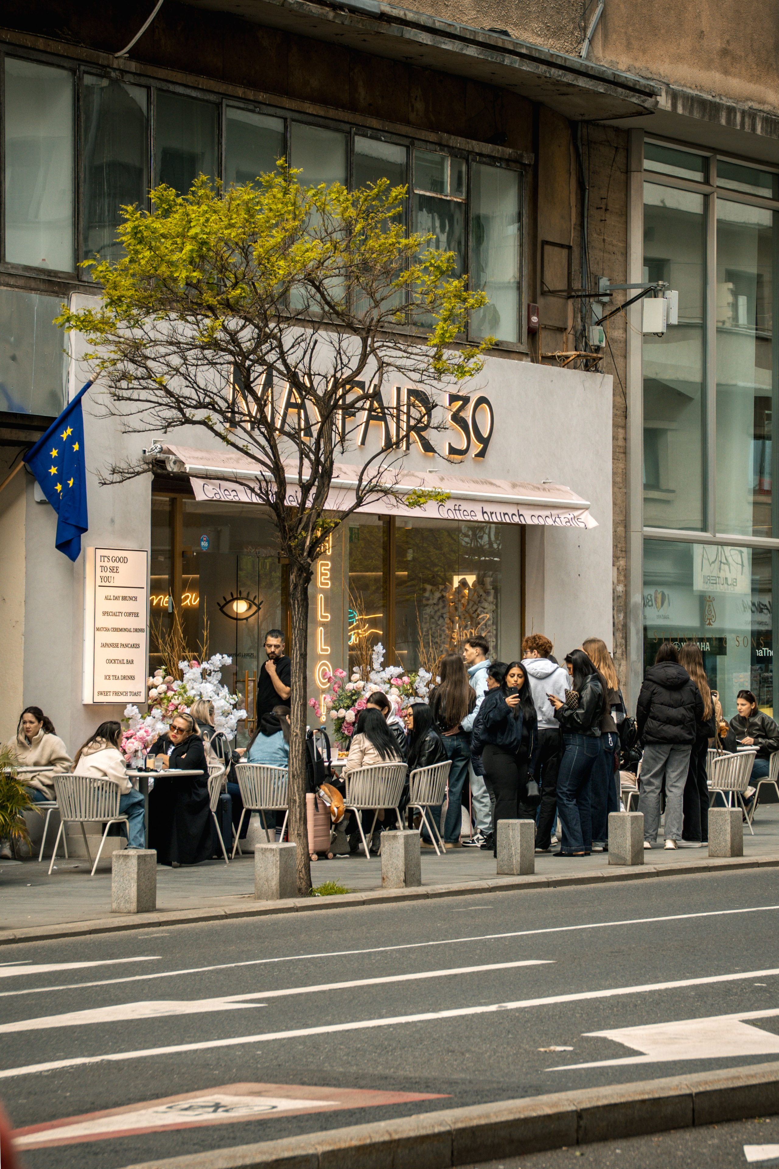 Mayfair 39. Creste si calatoreste