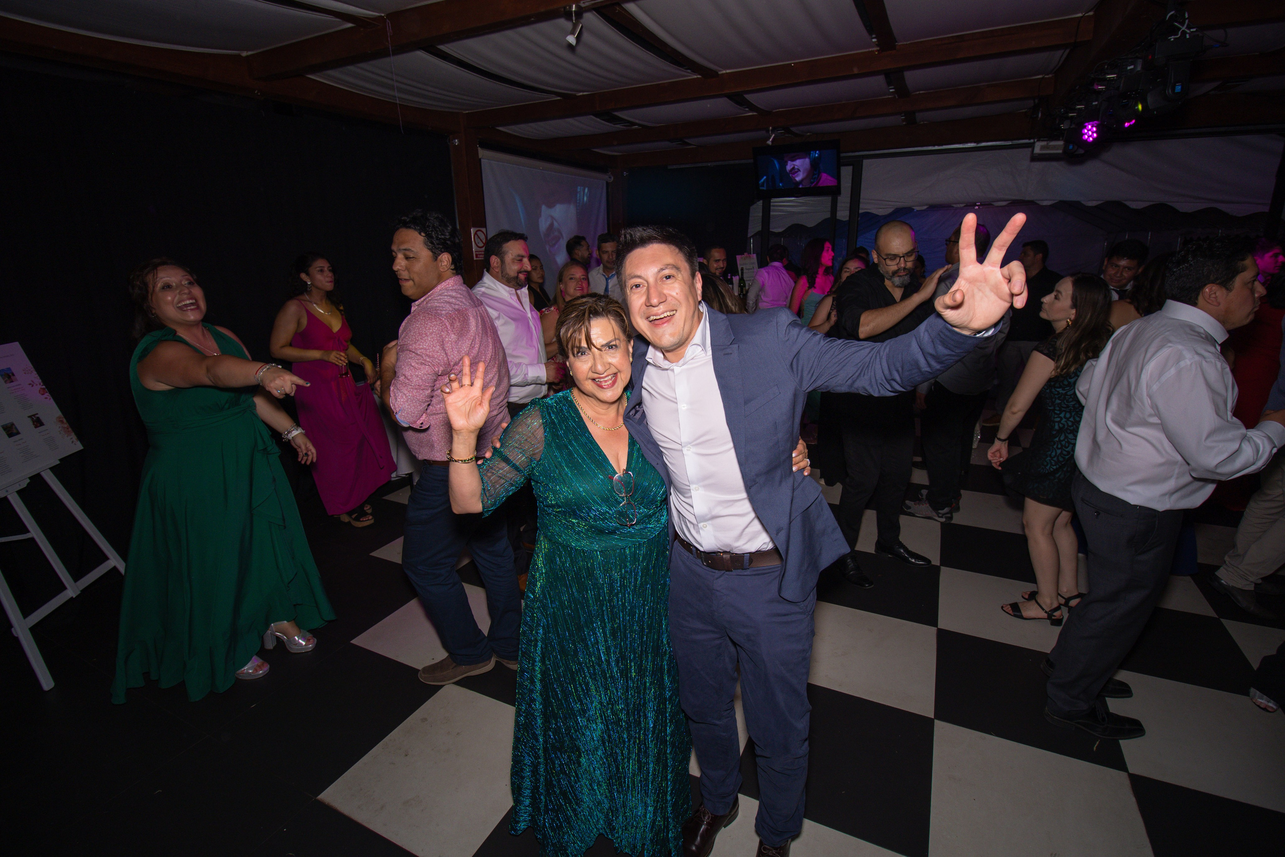 Katherin y Daniel. Dinka & Emilio - El arte de preservar lo que no se repite