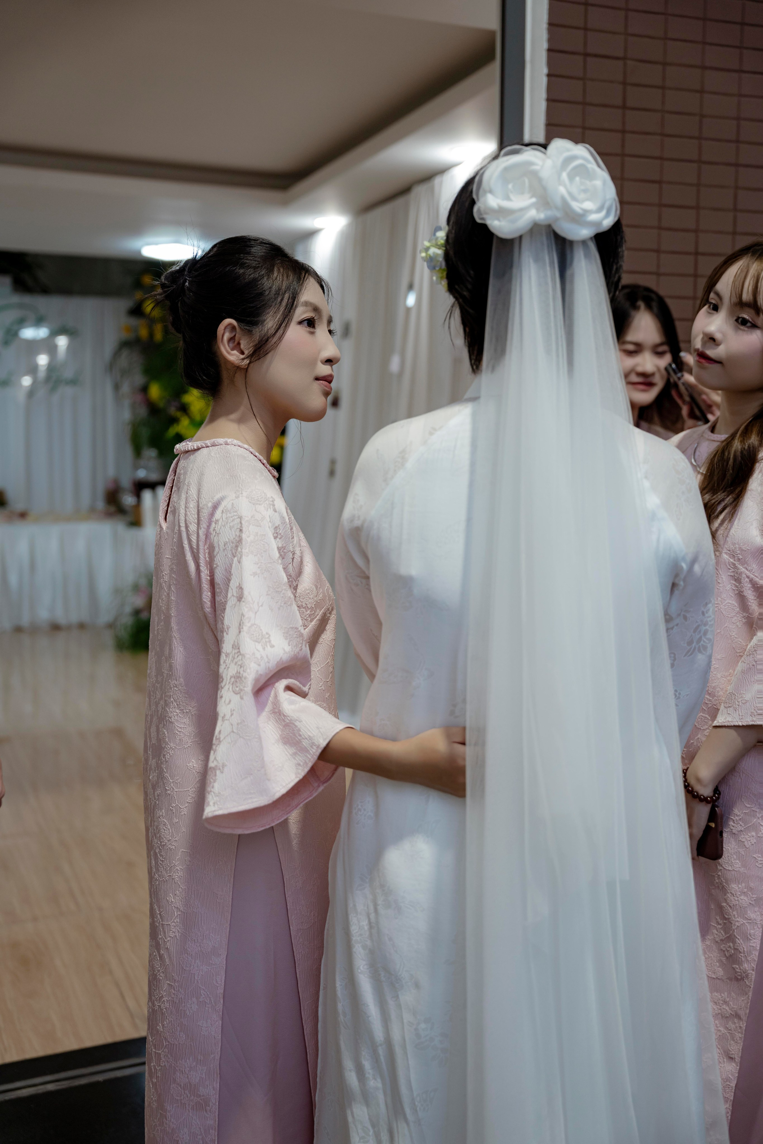 JOE & MIA. WEDDING PHOTOGRAPHER IN VIETNAM