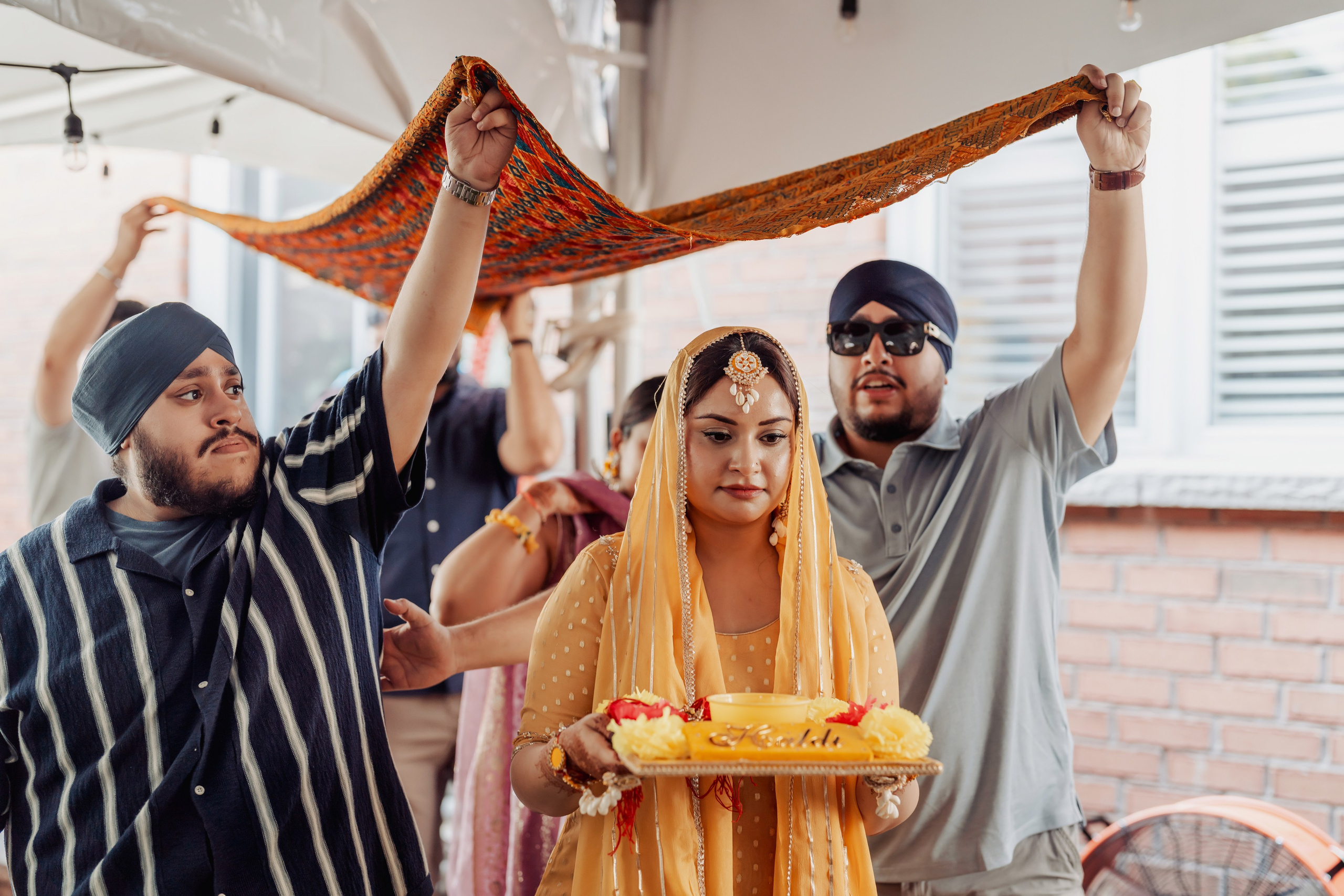 Gagan & Jasmeen. Wedding Photographer & Cinematographer studios