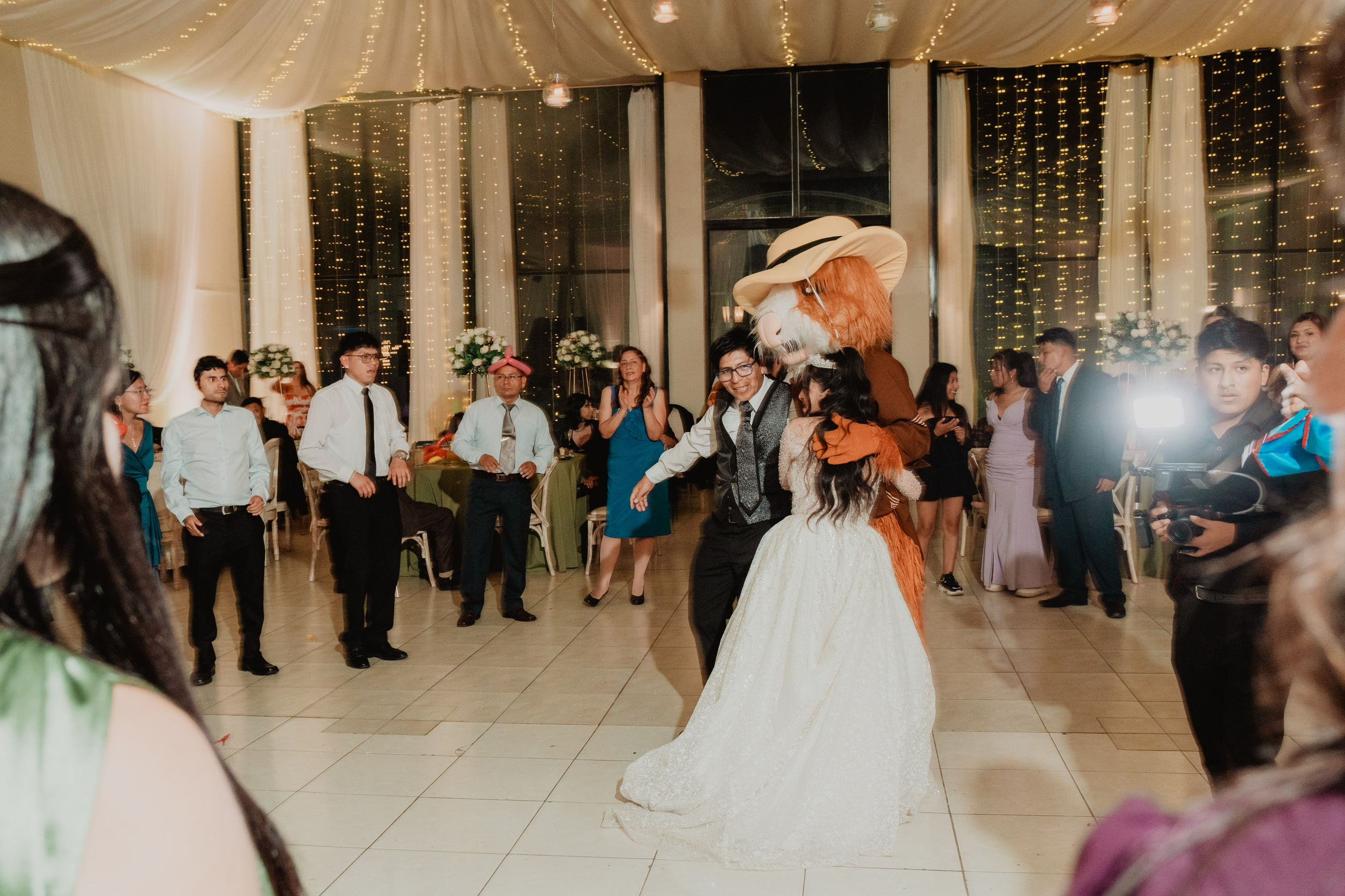 FERNANDO + MARIBEL | BODA RELIGIOSA. Studio KVTA | Fotografía y Video de Bodas en Arequipa