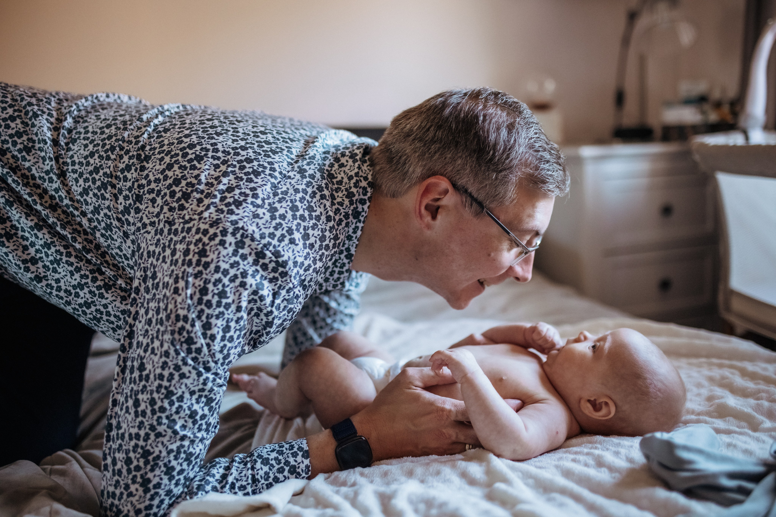 Indoor Family. Olga Tikhonova: family photography Cambridgeshire
