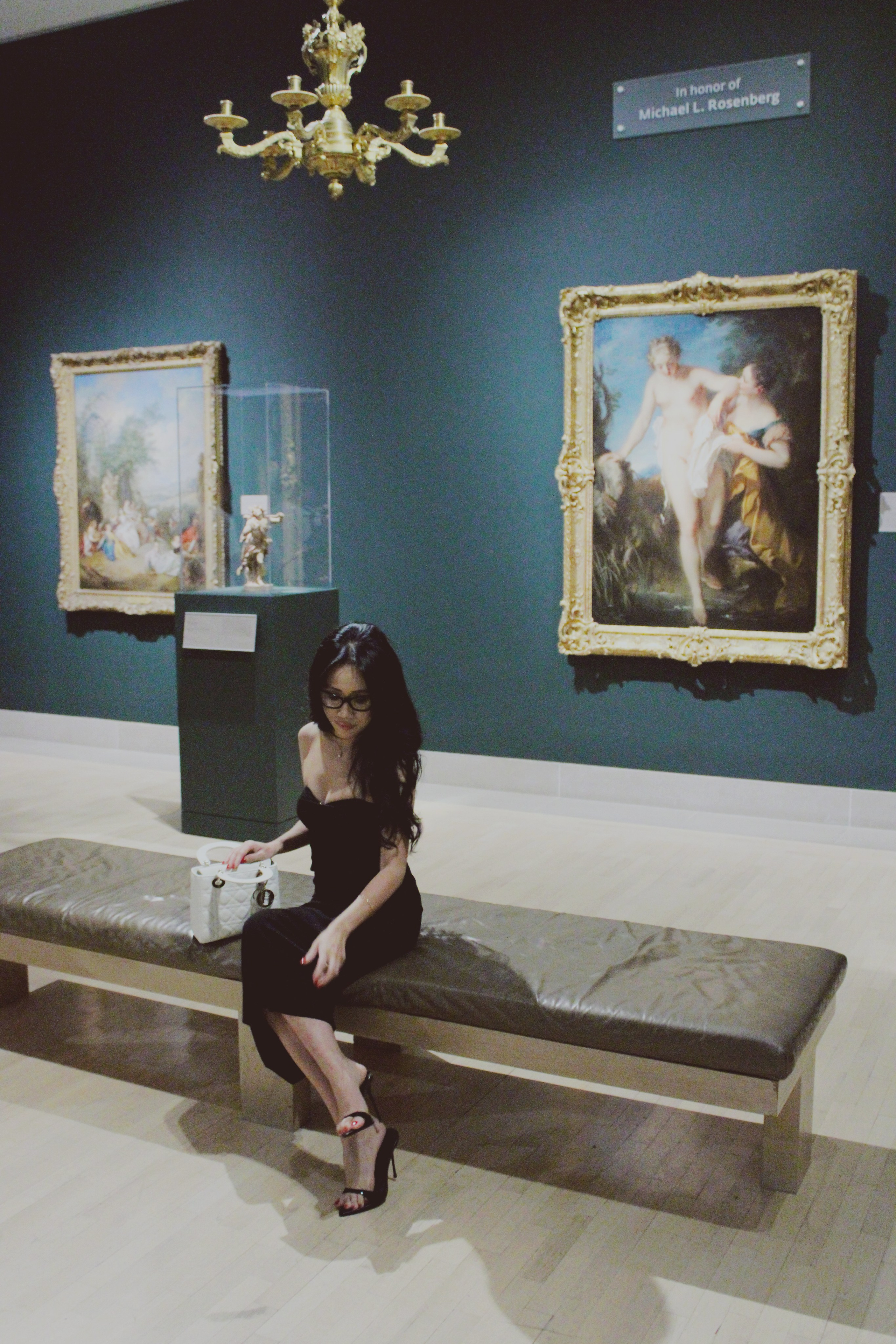 Women’s Lifestyle Indoor Photoshoot in Museum. Lana Petrychenko — Portrait & Family Photographer. Valencia, Spain