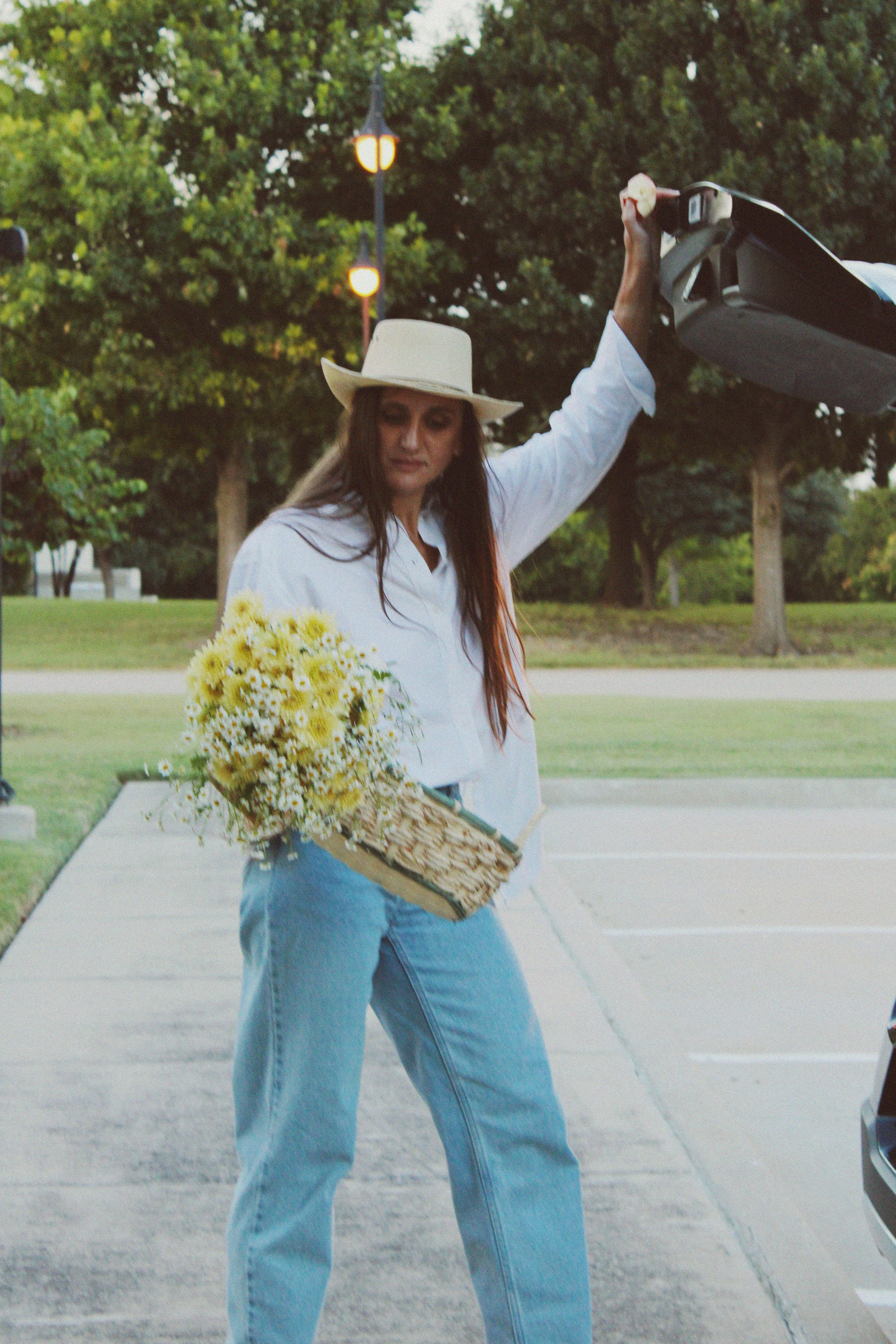 Texas Countryside Family Photoshoot in Cowboy Style. Lana Petrychenko — Portrait & Family Photographer. Valencia, Spain