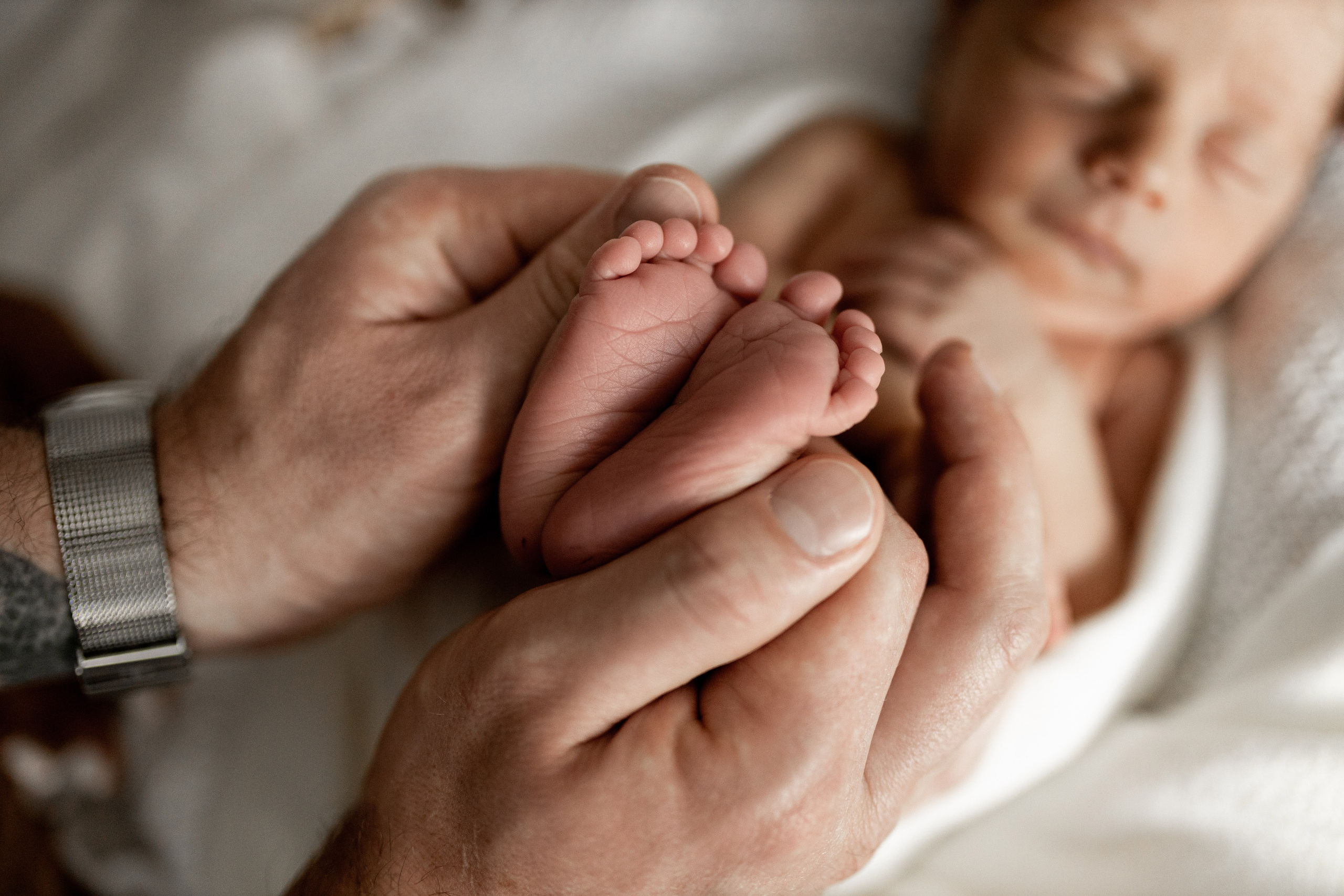 Newborn Lifestyle. Family photographer in Bay Area, California