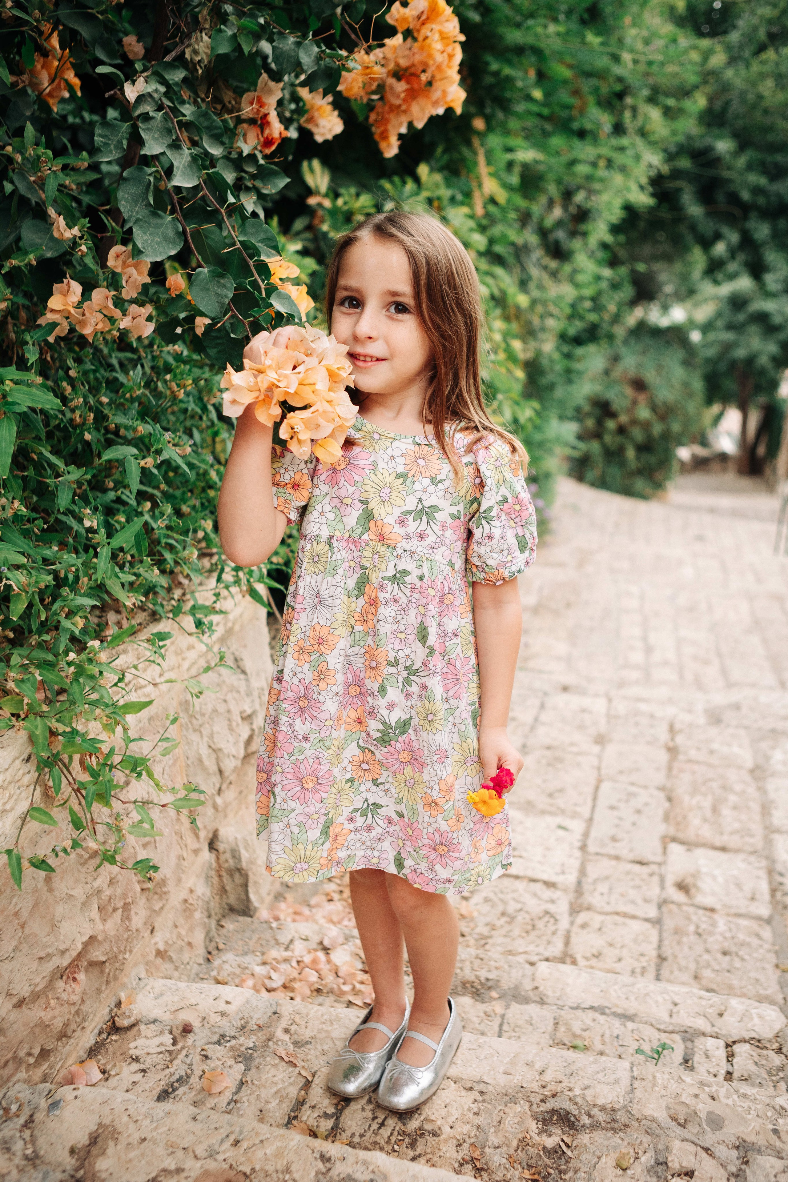 BIG FAMILY IN YAMIN MOSHE. Https://shi-photo.com/