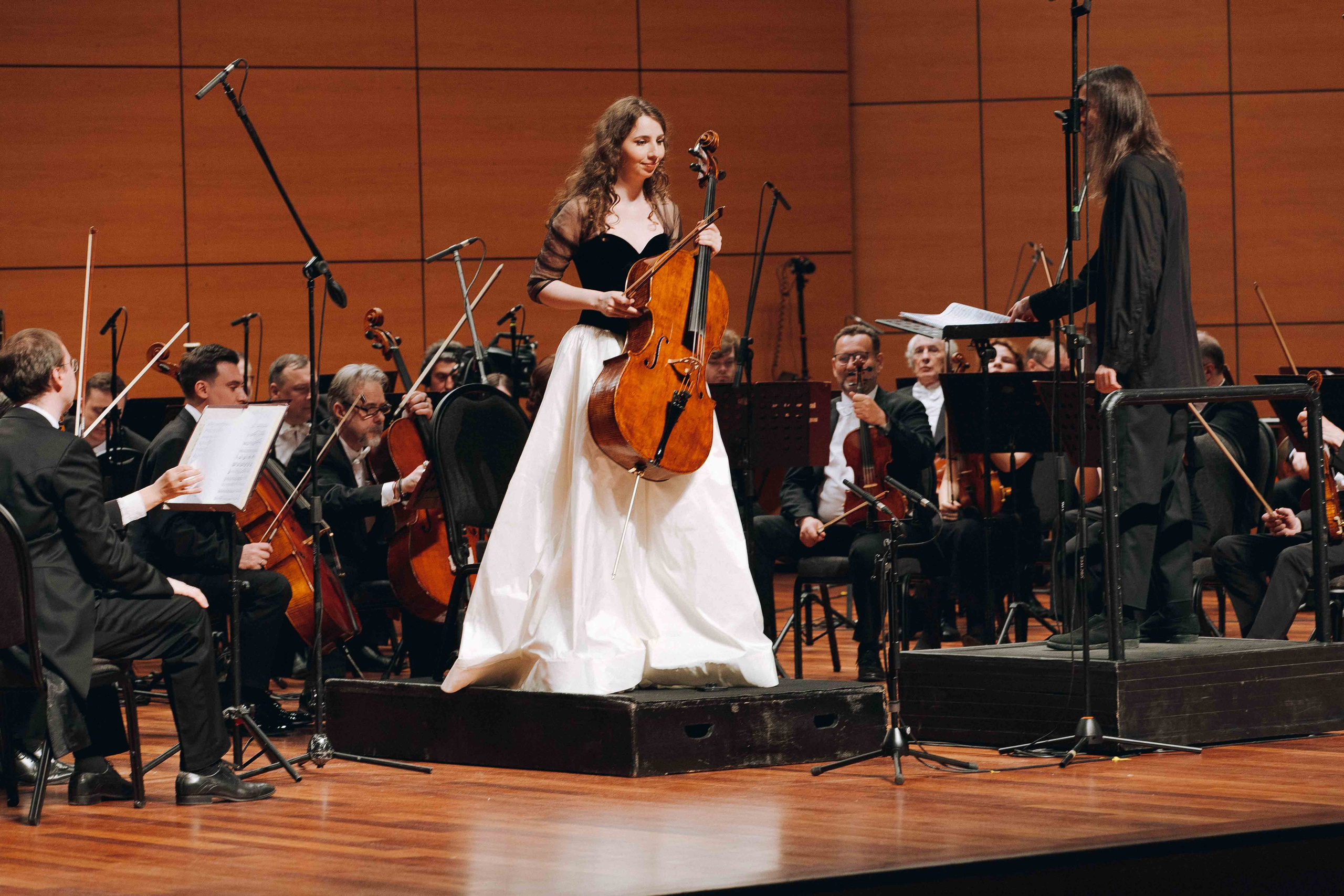 The Tchaikovsky Academic Grand Symphony Orchestra in Istanbul. Wedding&Event photographer Ismail Rzayev in Baku