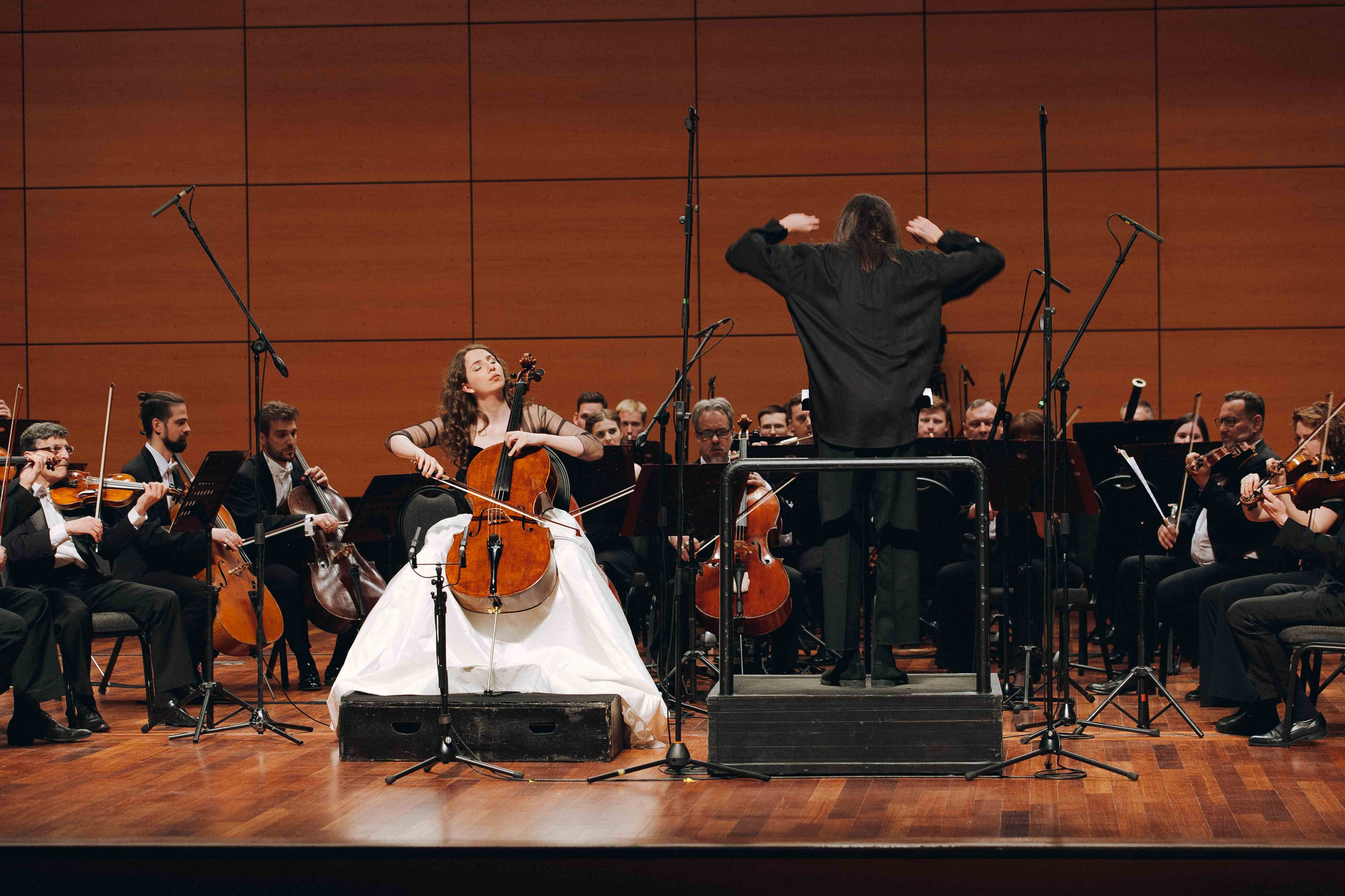 The Tchaikovsky Academic Grand Symphony Orchestra in Istanbul. Wedding&Event photographer Ismail Rzayev in Baku