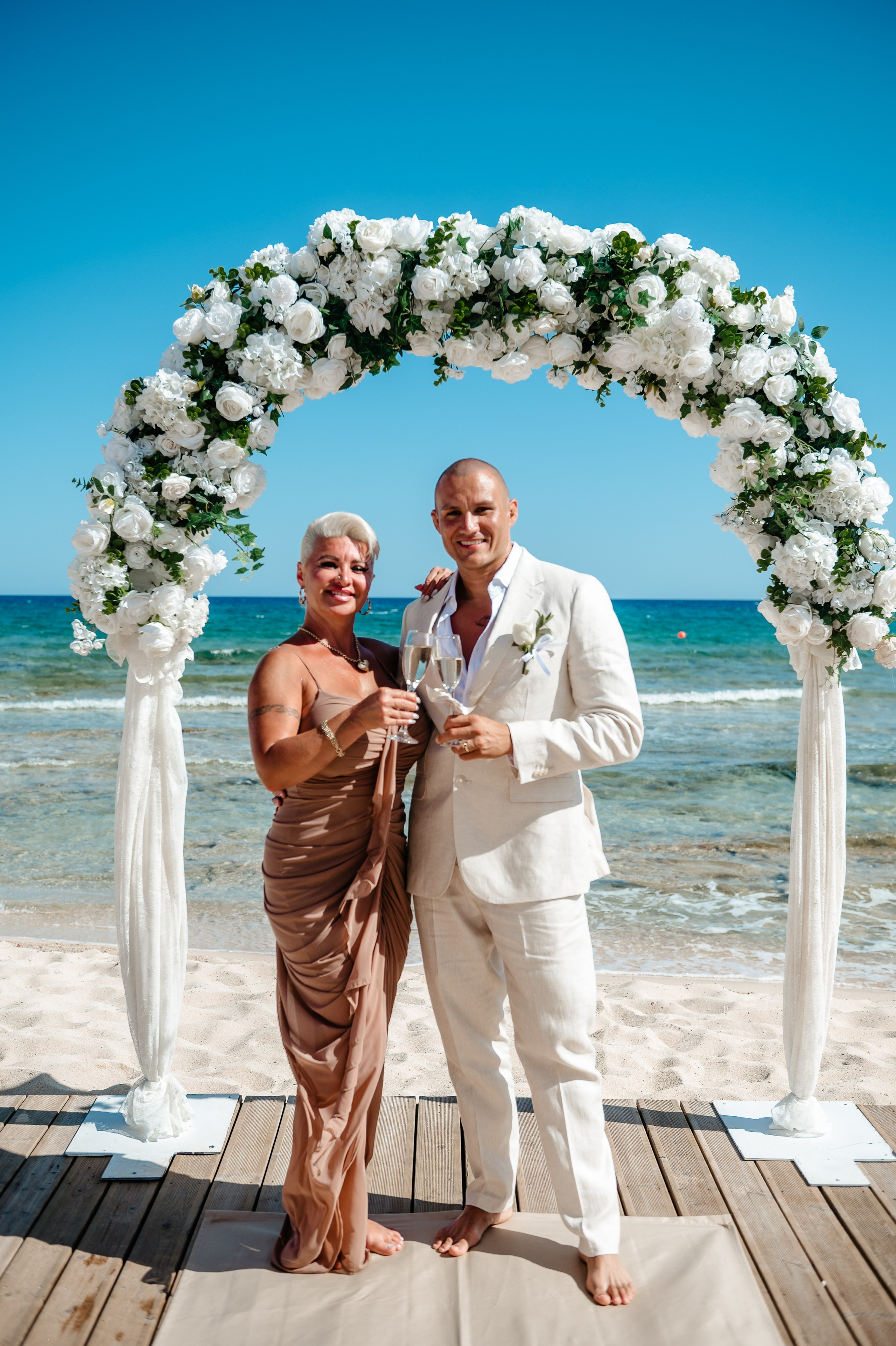 Sirens beach ceremony. AdrianOltean.wfolio.pro