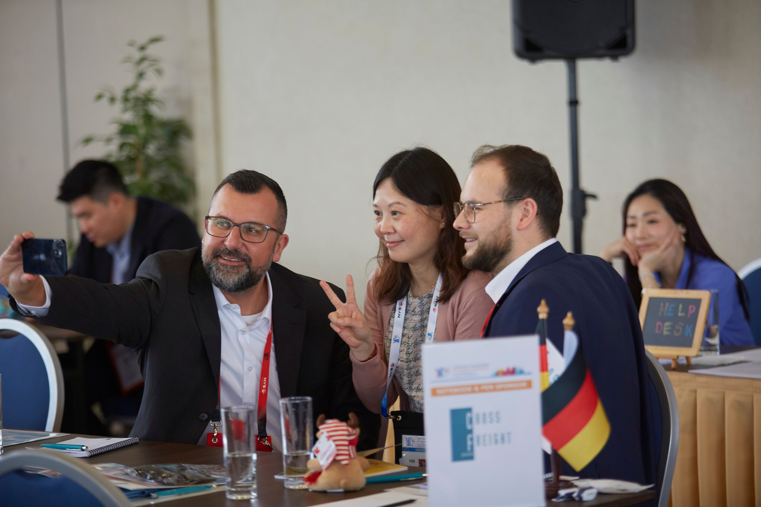 InFinite Connection Prague 2023. Prague MICE, Corporate & Event Photographer | Kurt Vinion Photography