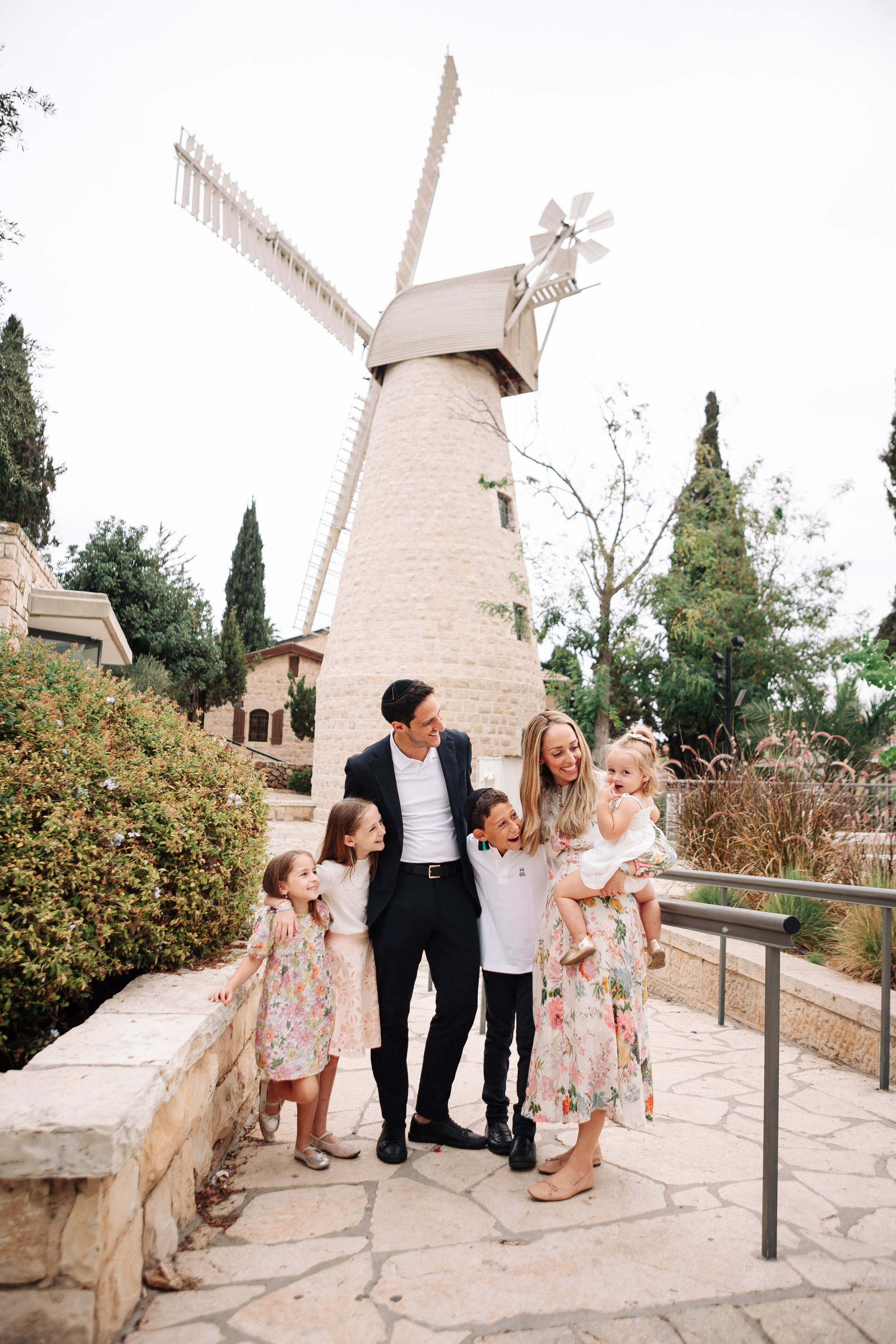 BIG FAMILY IN YAMIN MOSHE. Https://shi-photo.com/