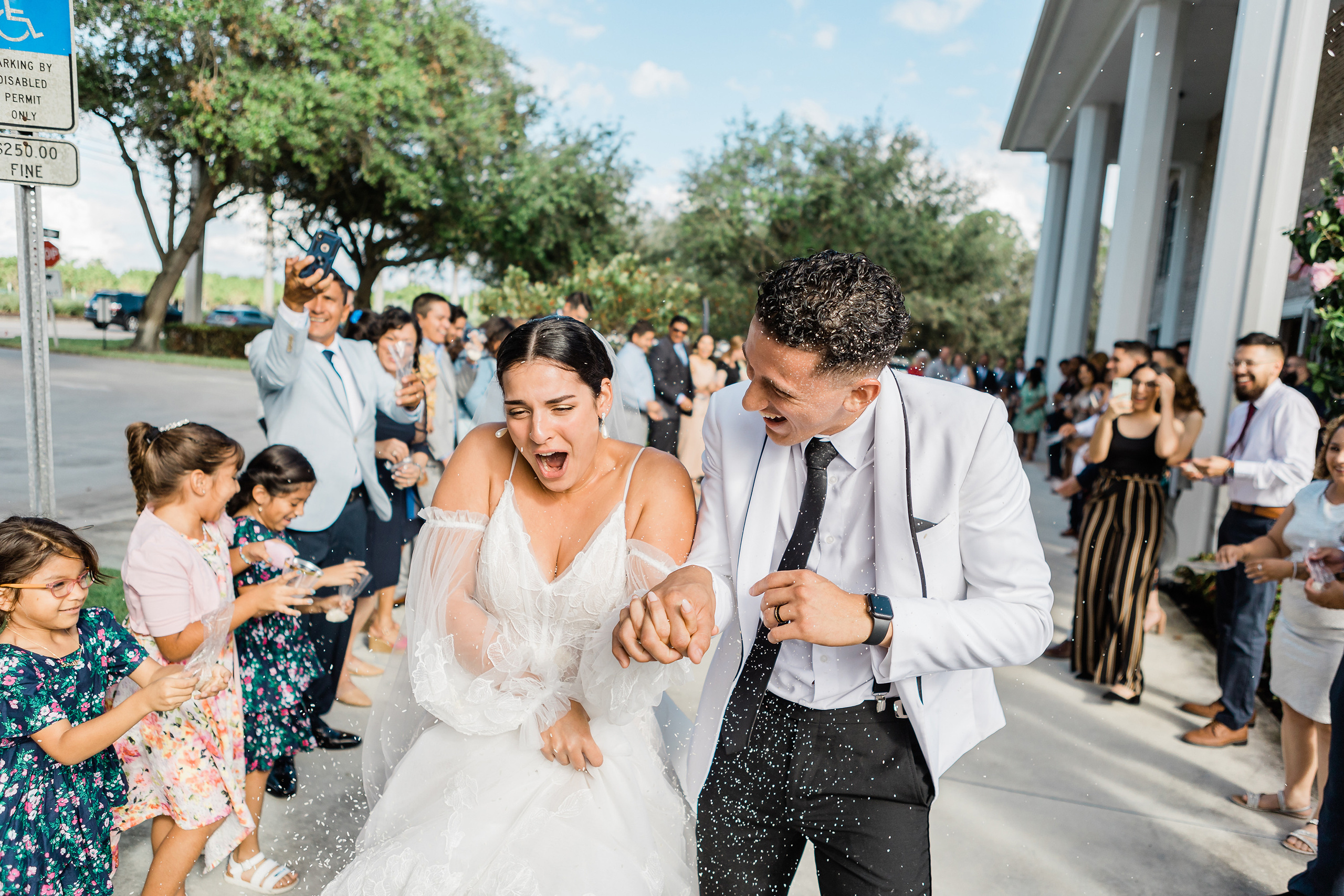 Main. My name is Kate and I am family and wedding photographer