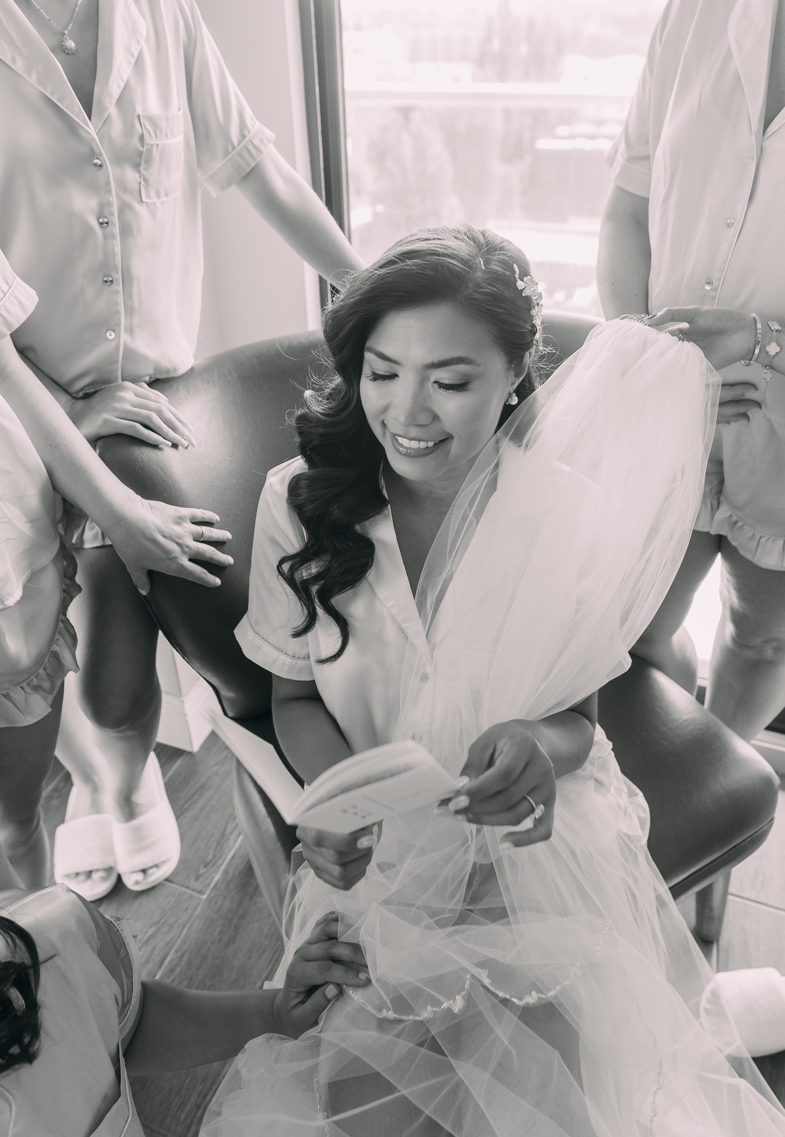 Main. My name is Kate and I am family and wedding photographer