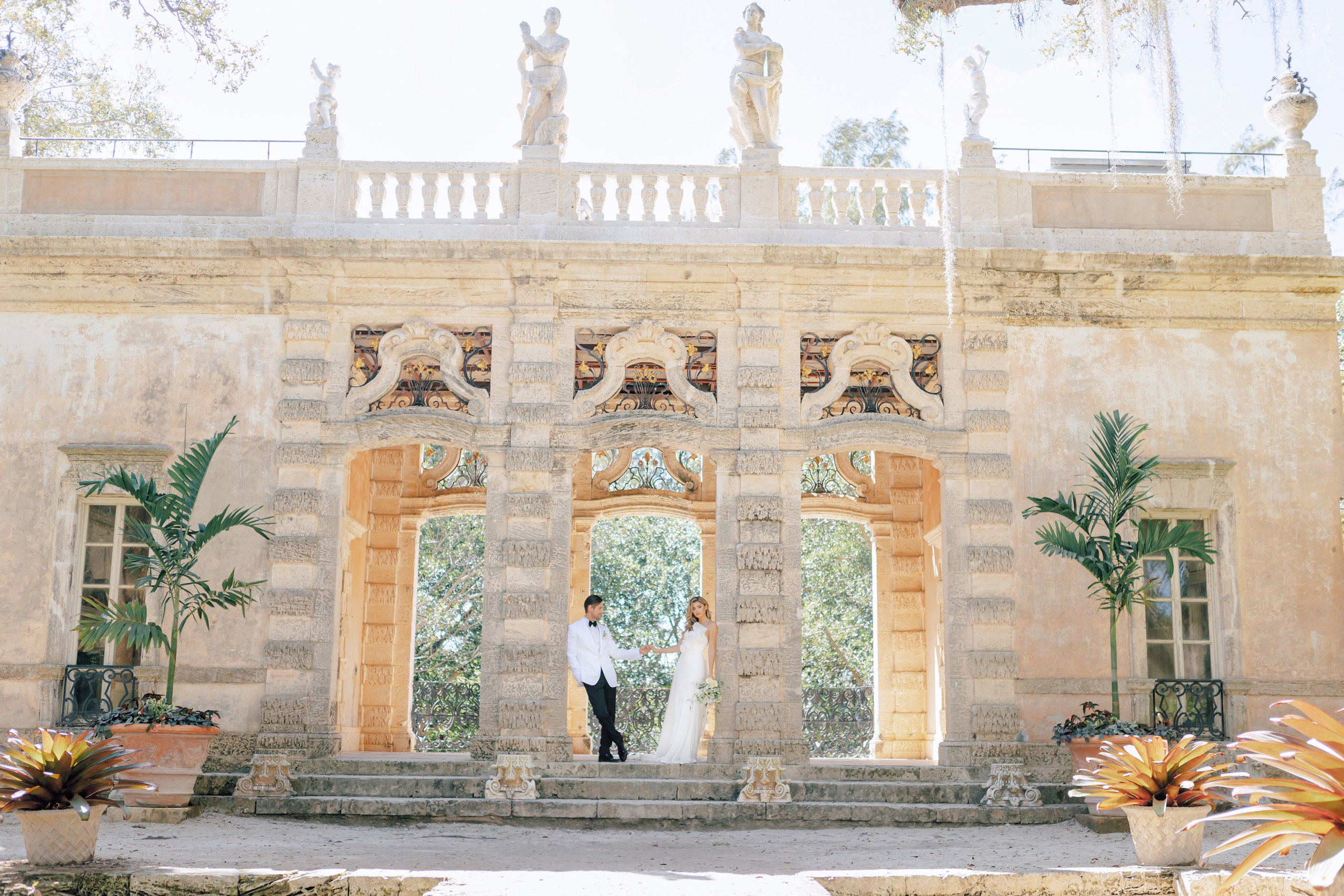 Main. My name is Kate and I am family and wedding photographer