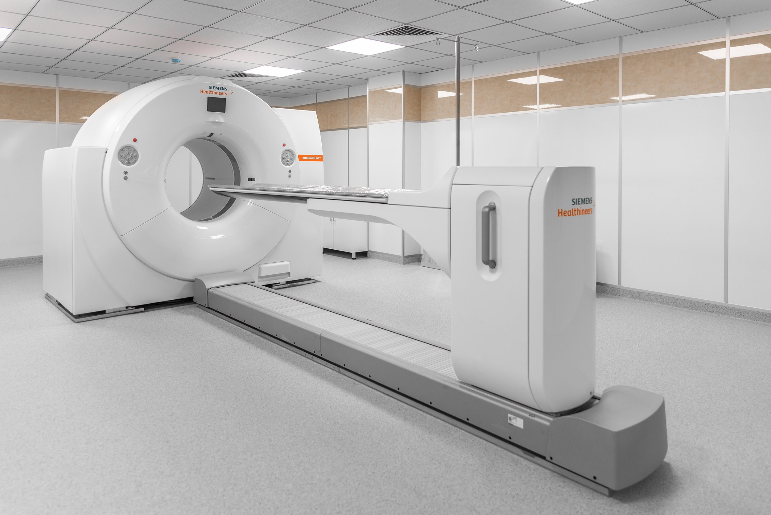 Erebuni Radiotherapy Center. Լուսանկարիչ քաղաք Երևանում