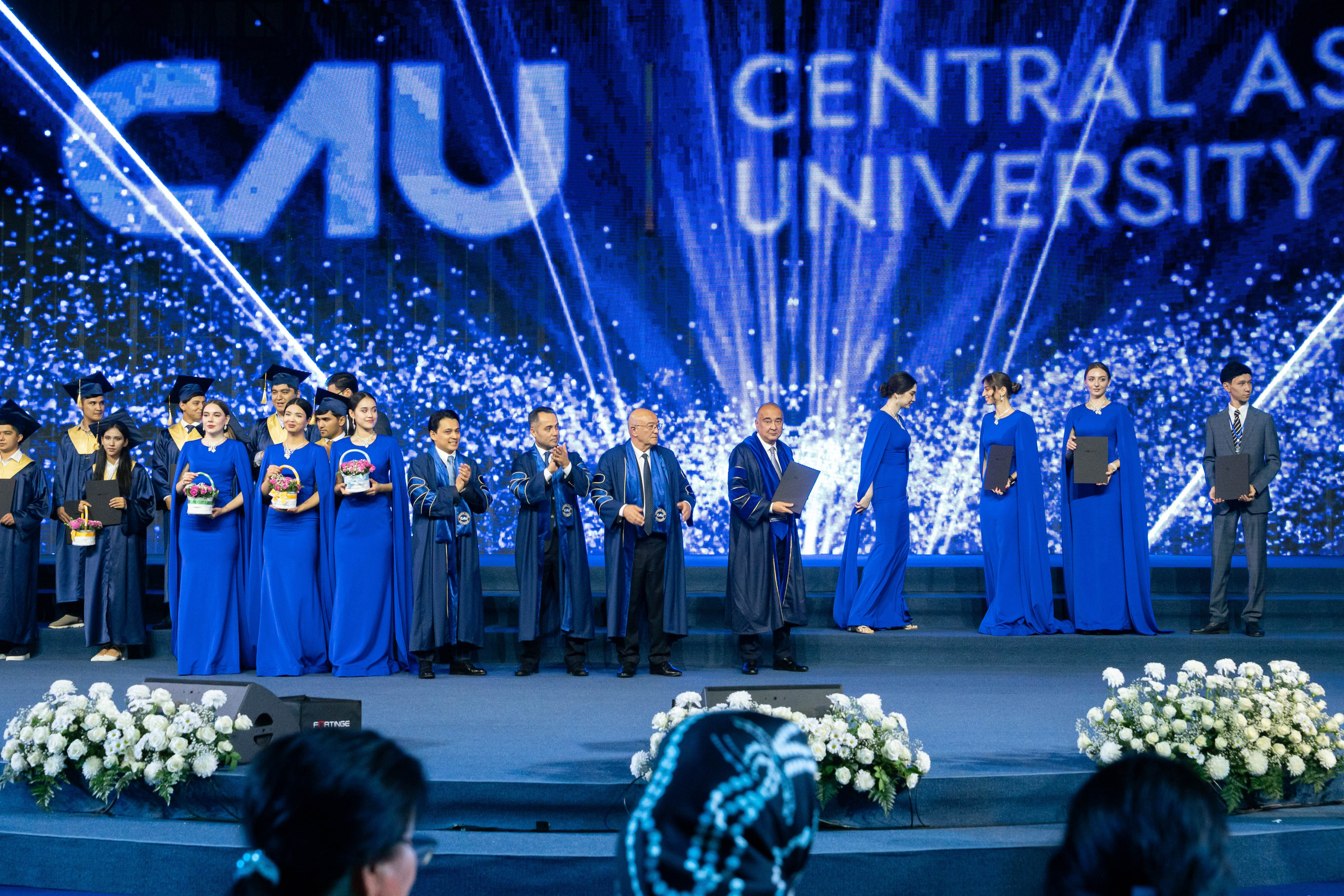 Как Central Asian University провёл одну из самых ярких выпускных церемоний. Георгий Намазов | Фотограф в Ташкенте
