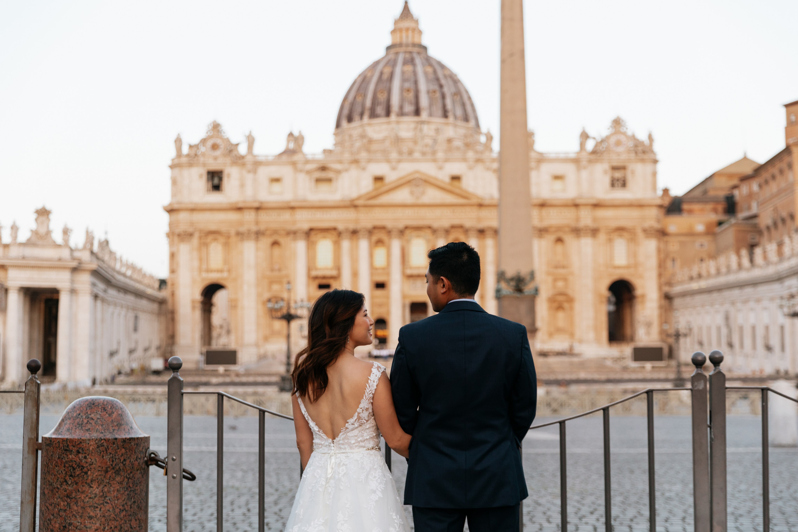 Elopement photoshoot in Rome. Photographer in Rome