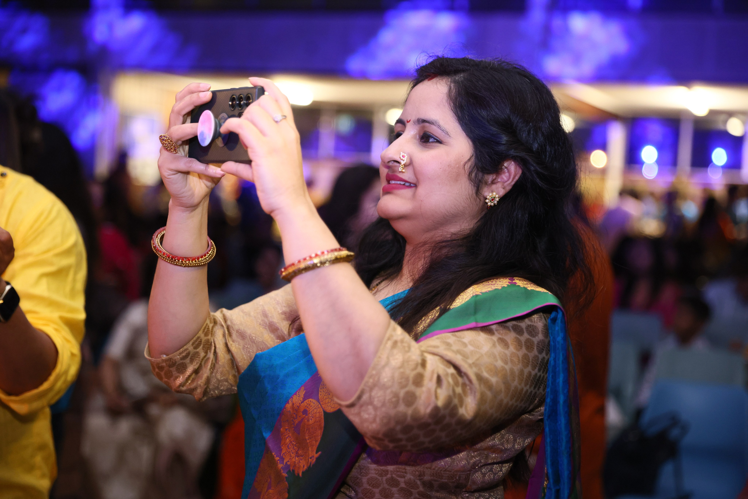 Nbysa Sydney. MHCreative is family-oriented photographer based in SYDNEY