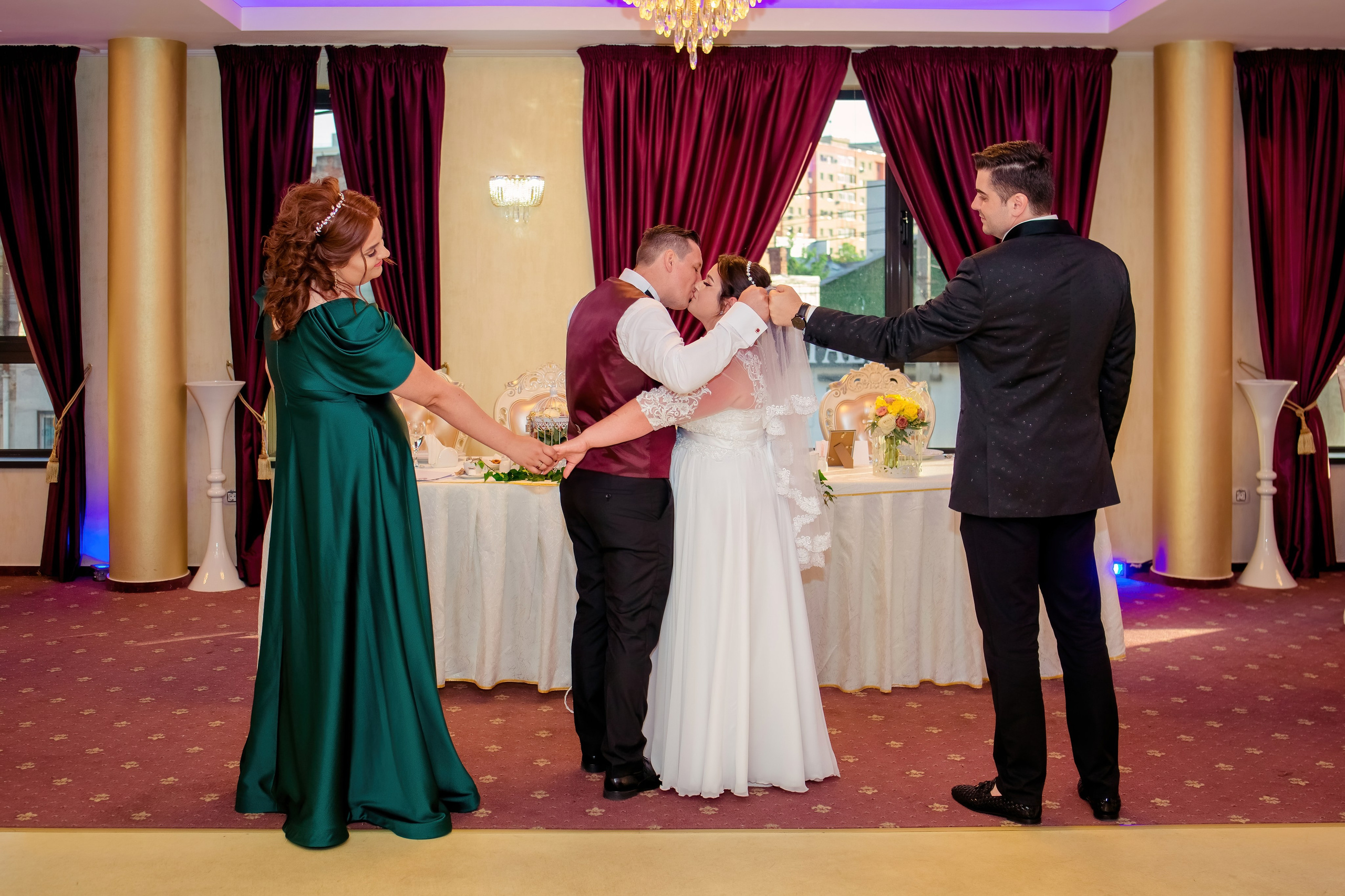 Cristian & Ioana. Lucian Dedeu — Fotograf de nuntă și eveniment