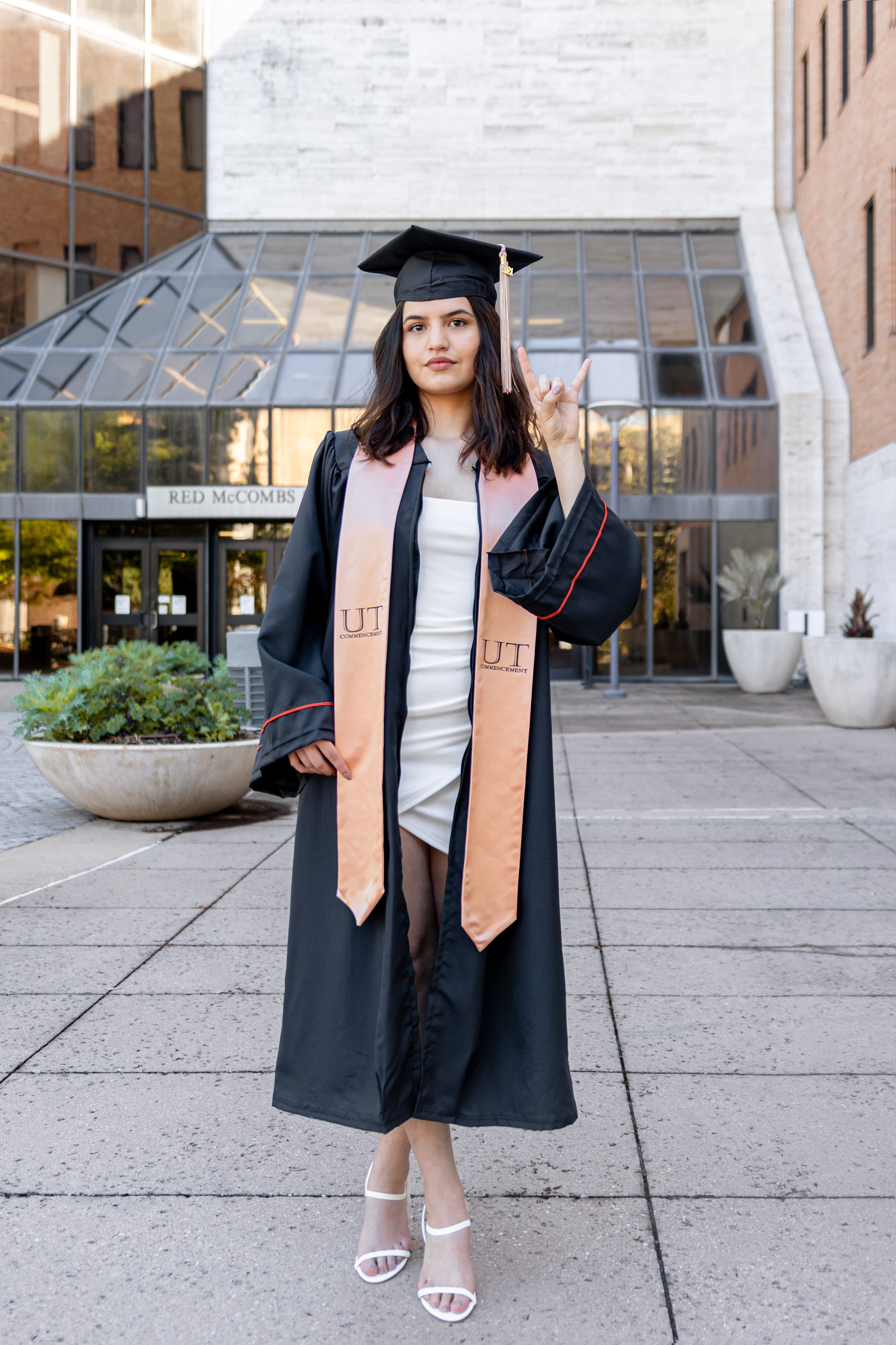 Noelia’s senior photoshoot at the University of Texas
