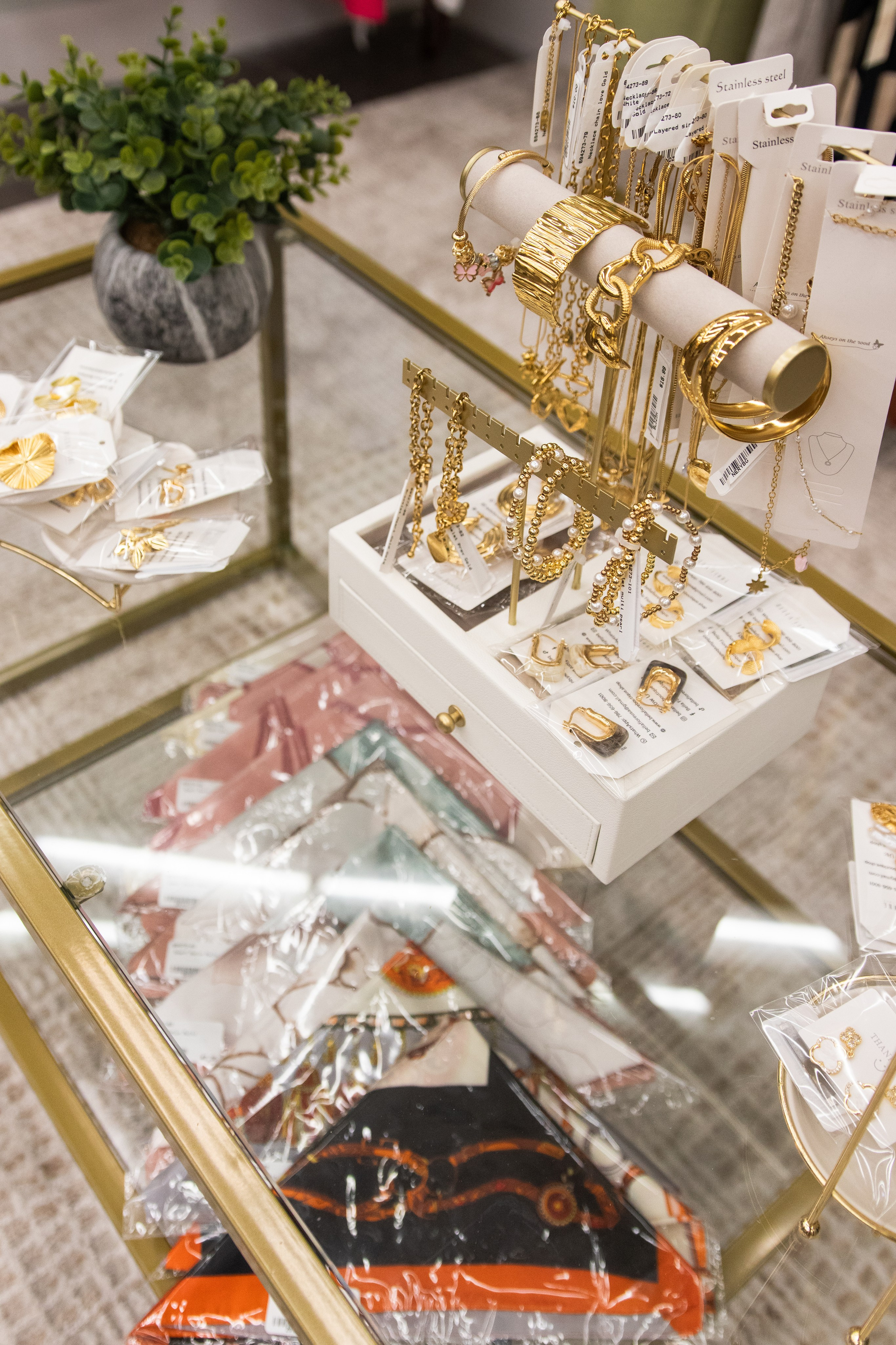 Painted Tree Boutiques fall collection retail photoshoot in Round Rock