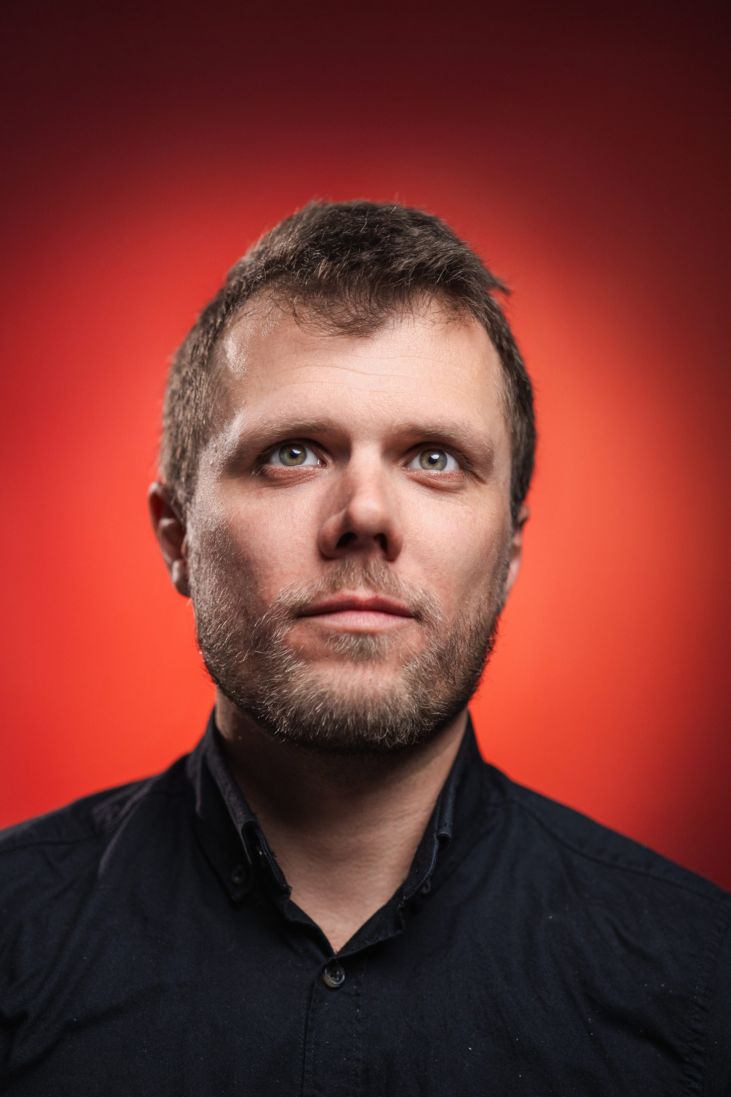 Dan Murzea. Daniel Cioc - Fotograf profesionist în București, specializat în evenimente, nunta, botez, corporate, portret și boudoir