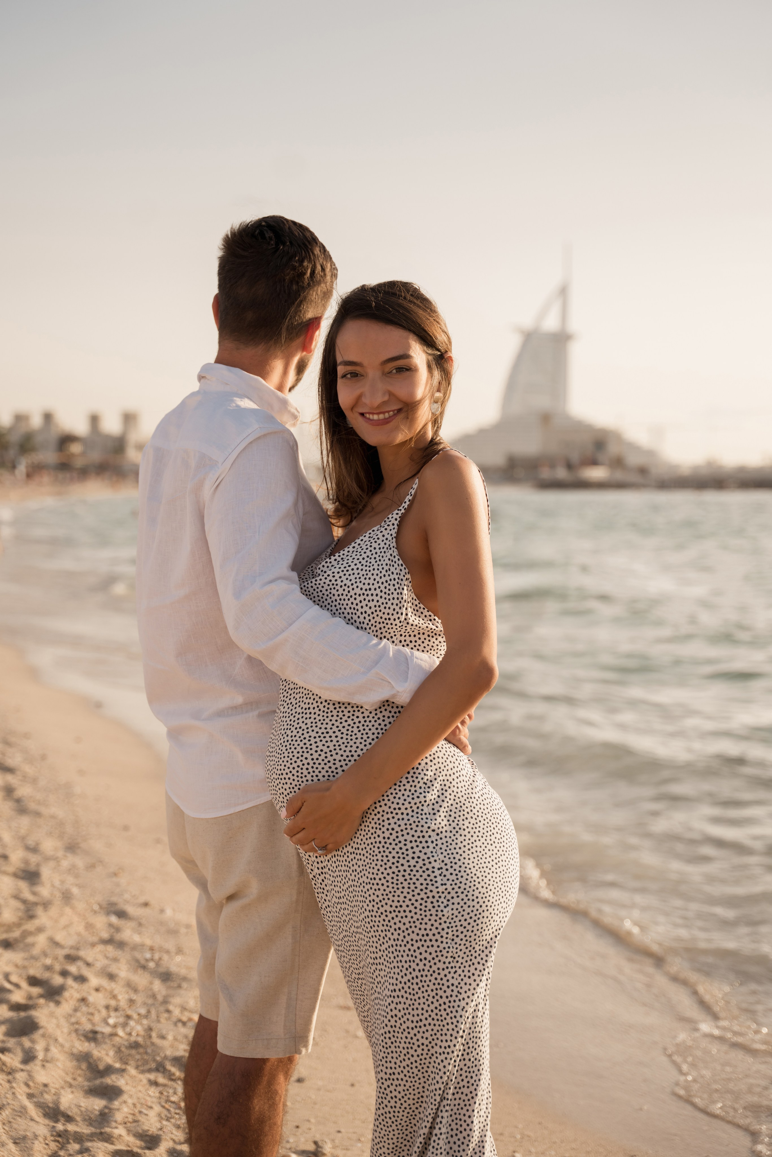Golden Hour Glow. Angela Iakovleva — Family Photographer in Dubai