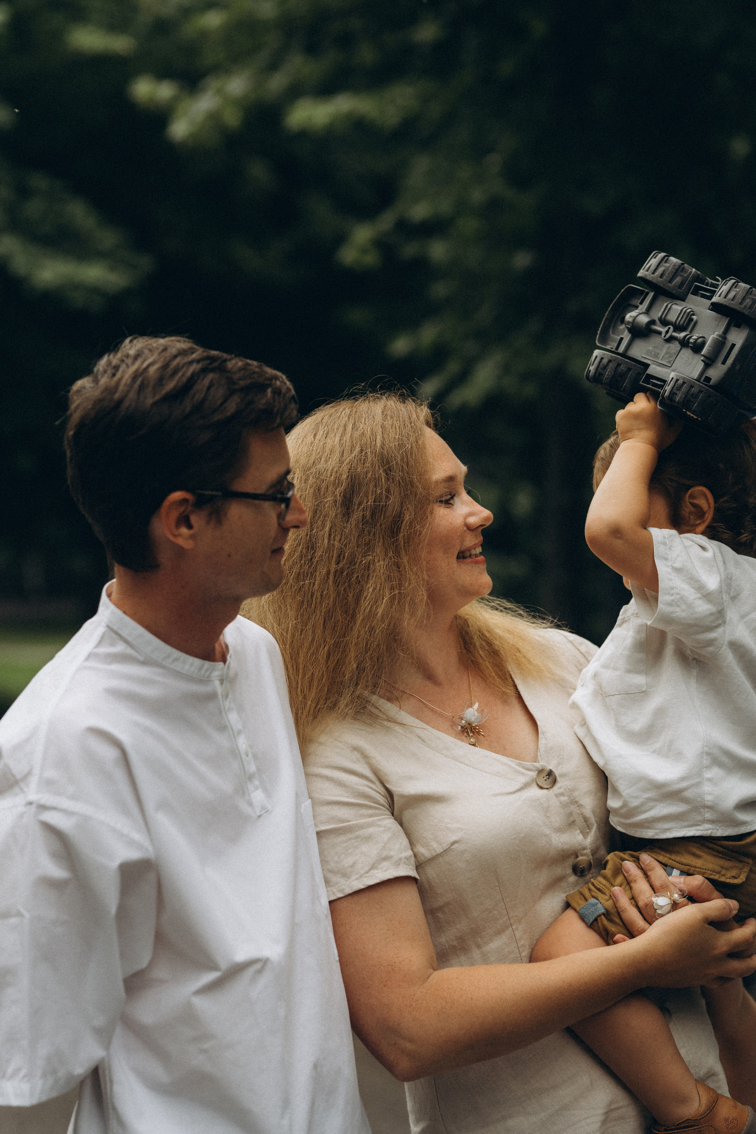 Kaivopuisto. Wedding and potrait photographer in Helsinki Vickan O