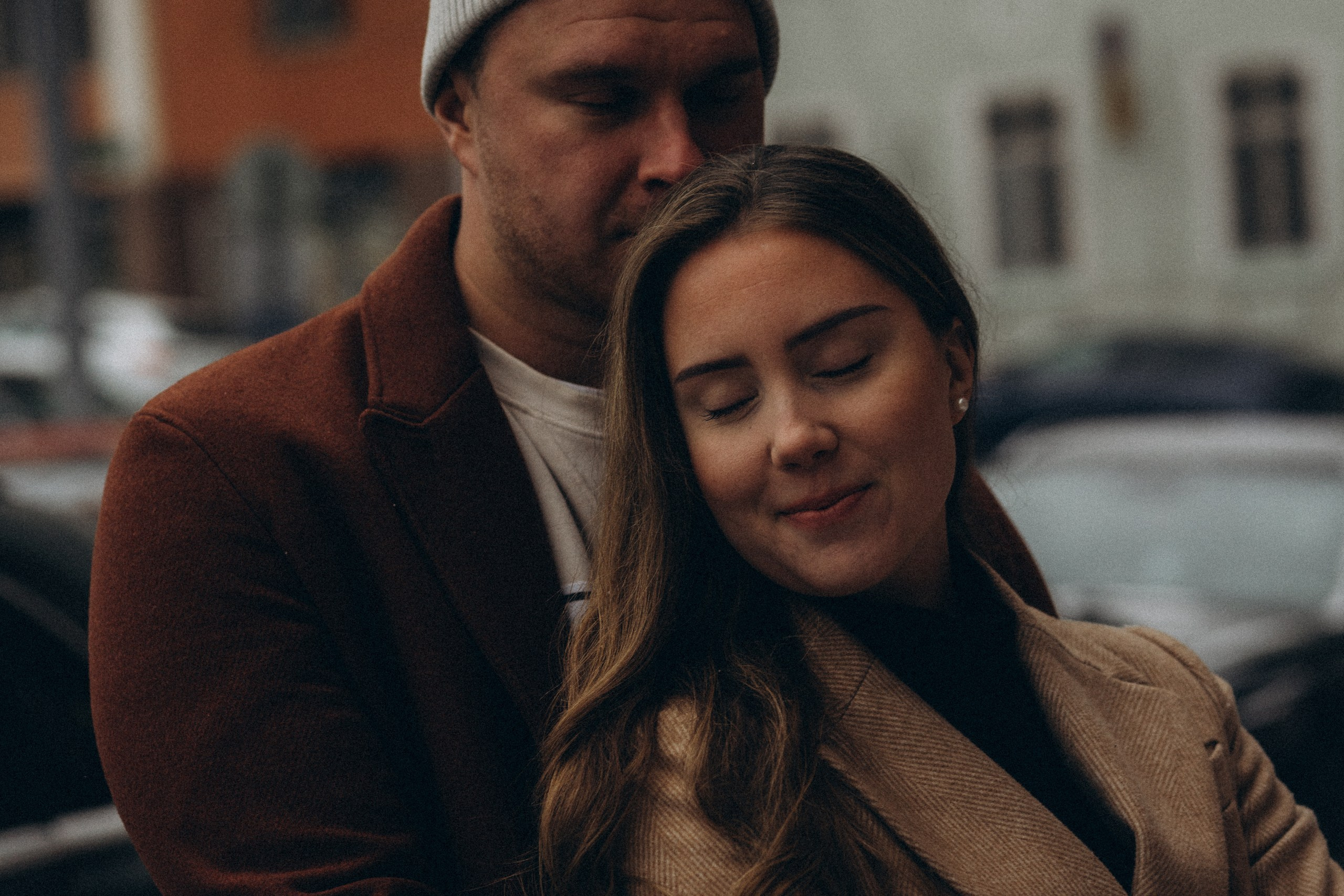 Lovestory. Wedding and potrait photographer in Helsinki Vickan O