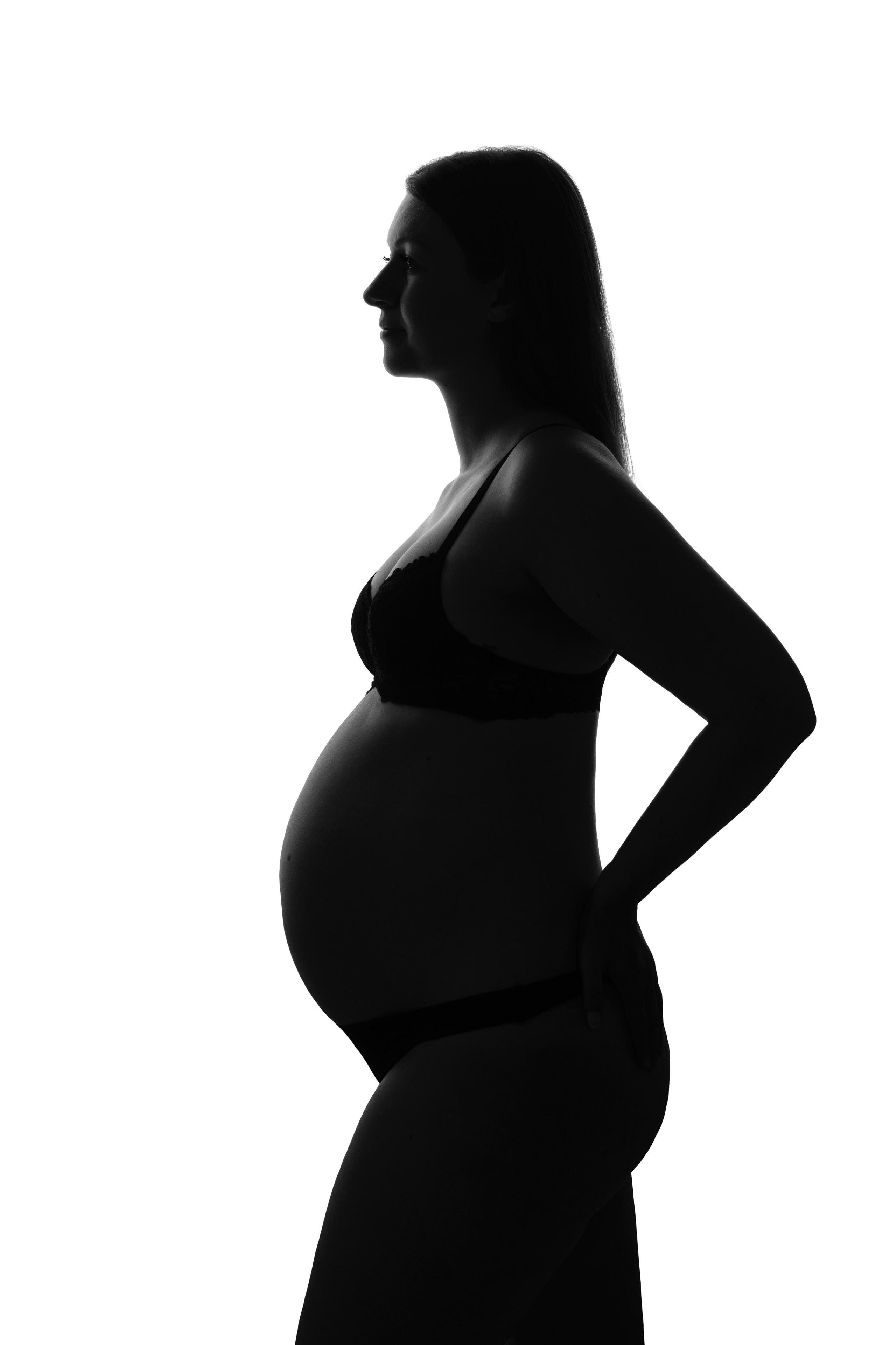 Babybauch Fotoshooting im Studio und on Location. Neugeborene, Baby Fotografin in Düren (NRW) - Vitalina Unruh