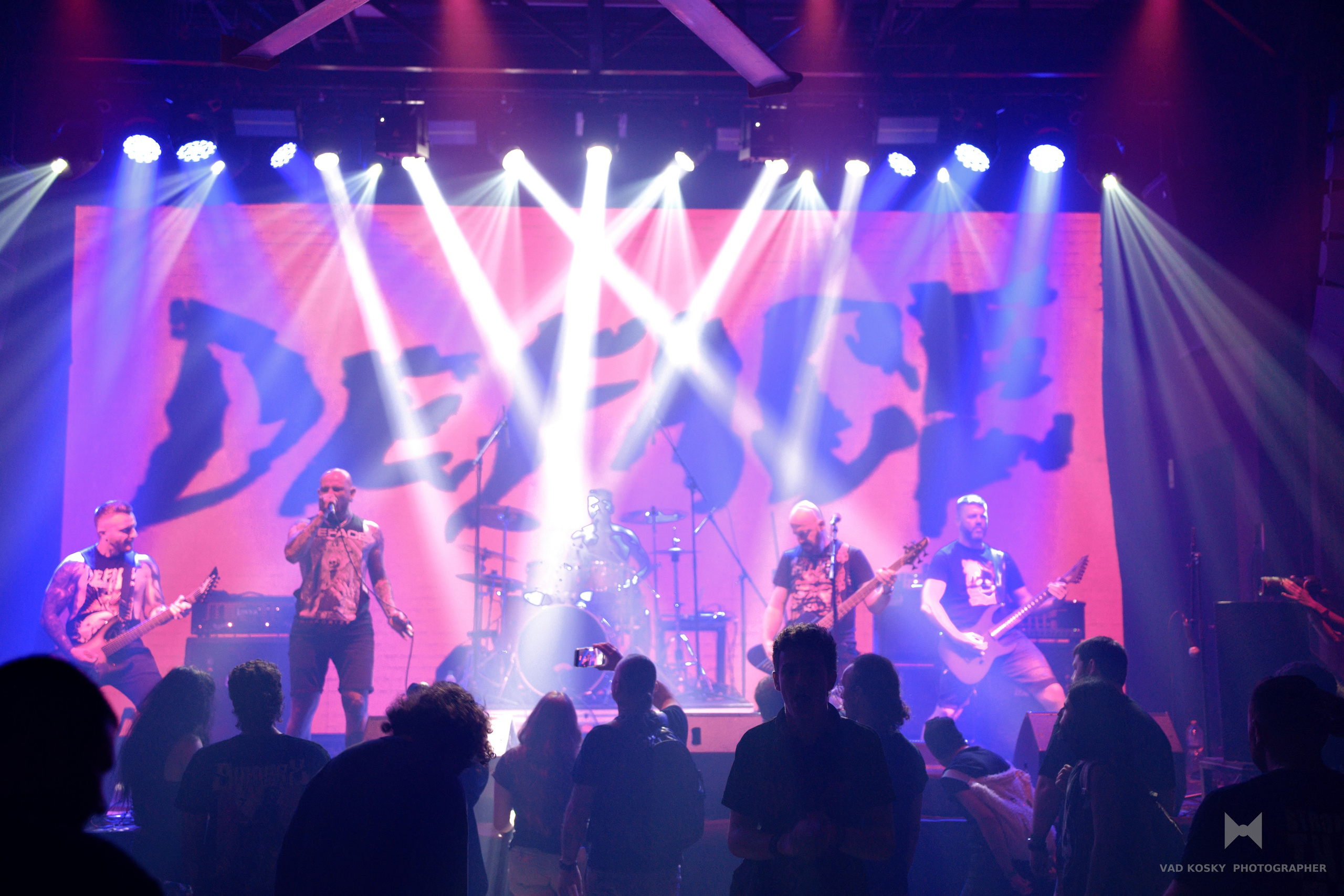 Deface -"Gagarin " TLV 16.08.25. Vad Kosky Photographer