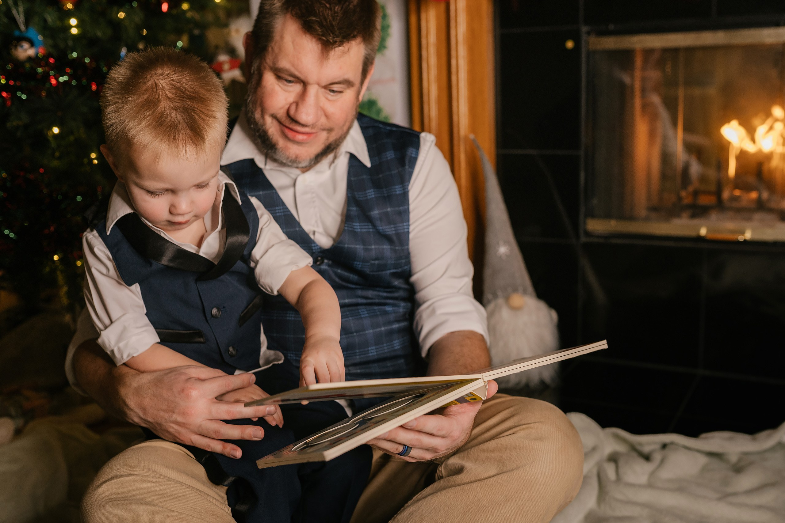 12.07.2025 Christmas Photoshoot. Wedding family event photographer in Chicago Nick Yushevich