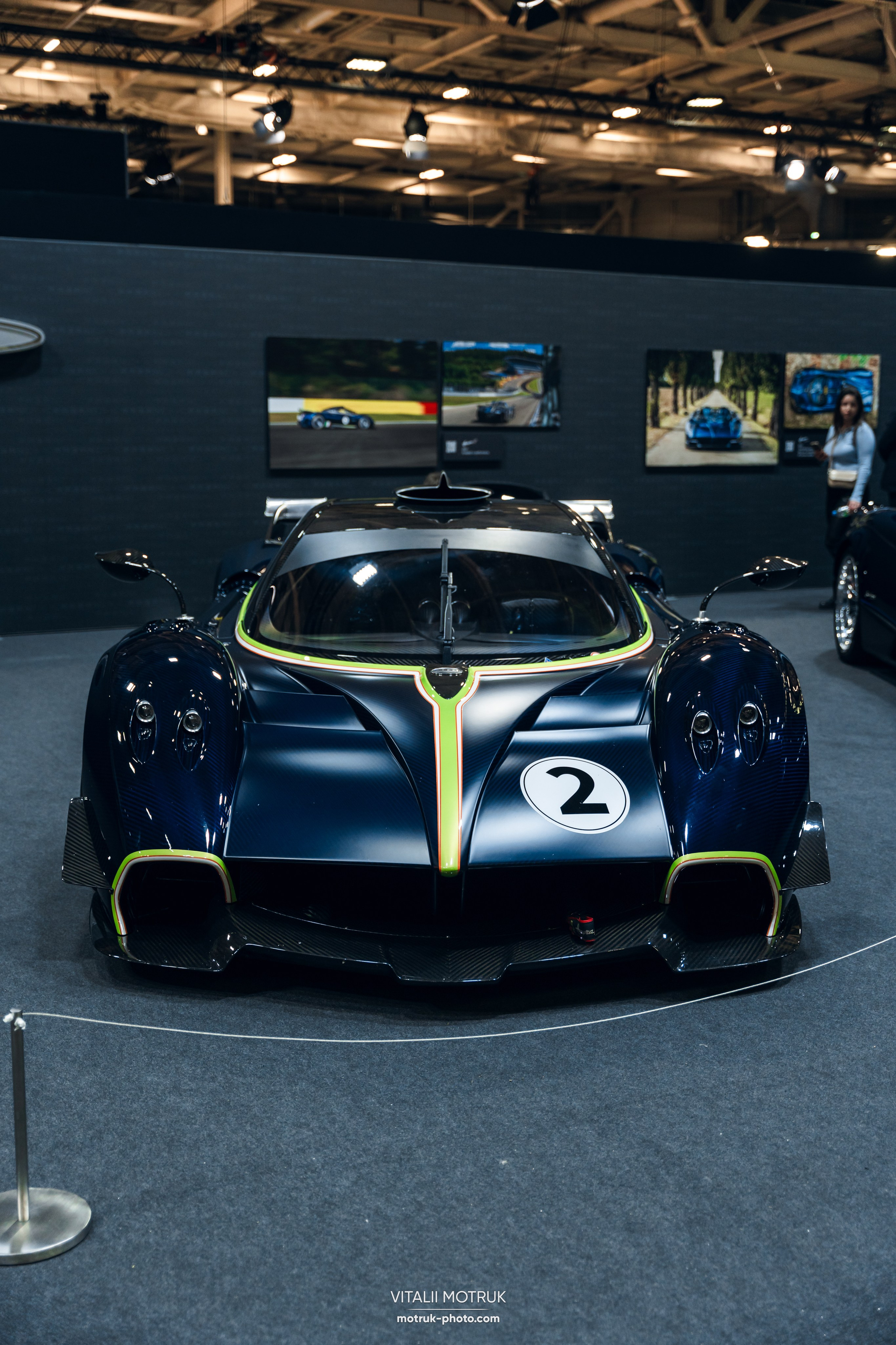 Retromobile 2026. Photographe de voitures à Paris — Vitalii Motruk