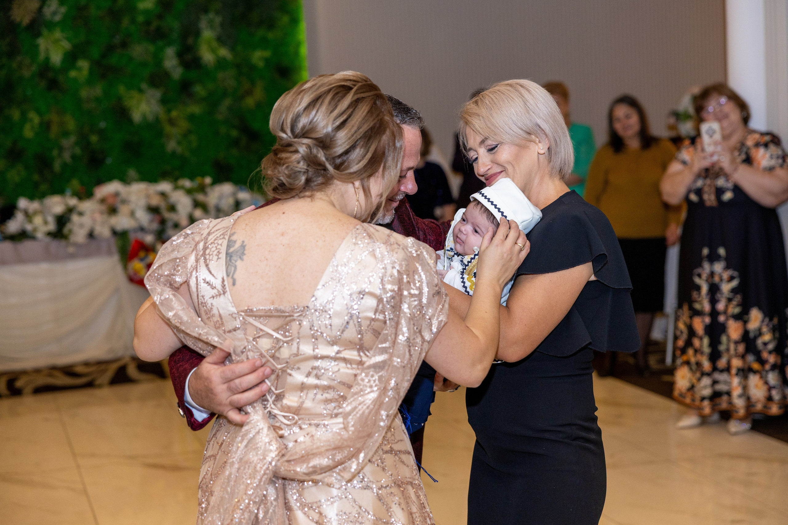 Andrei Sebastian. Moments By Gub