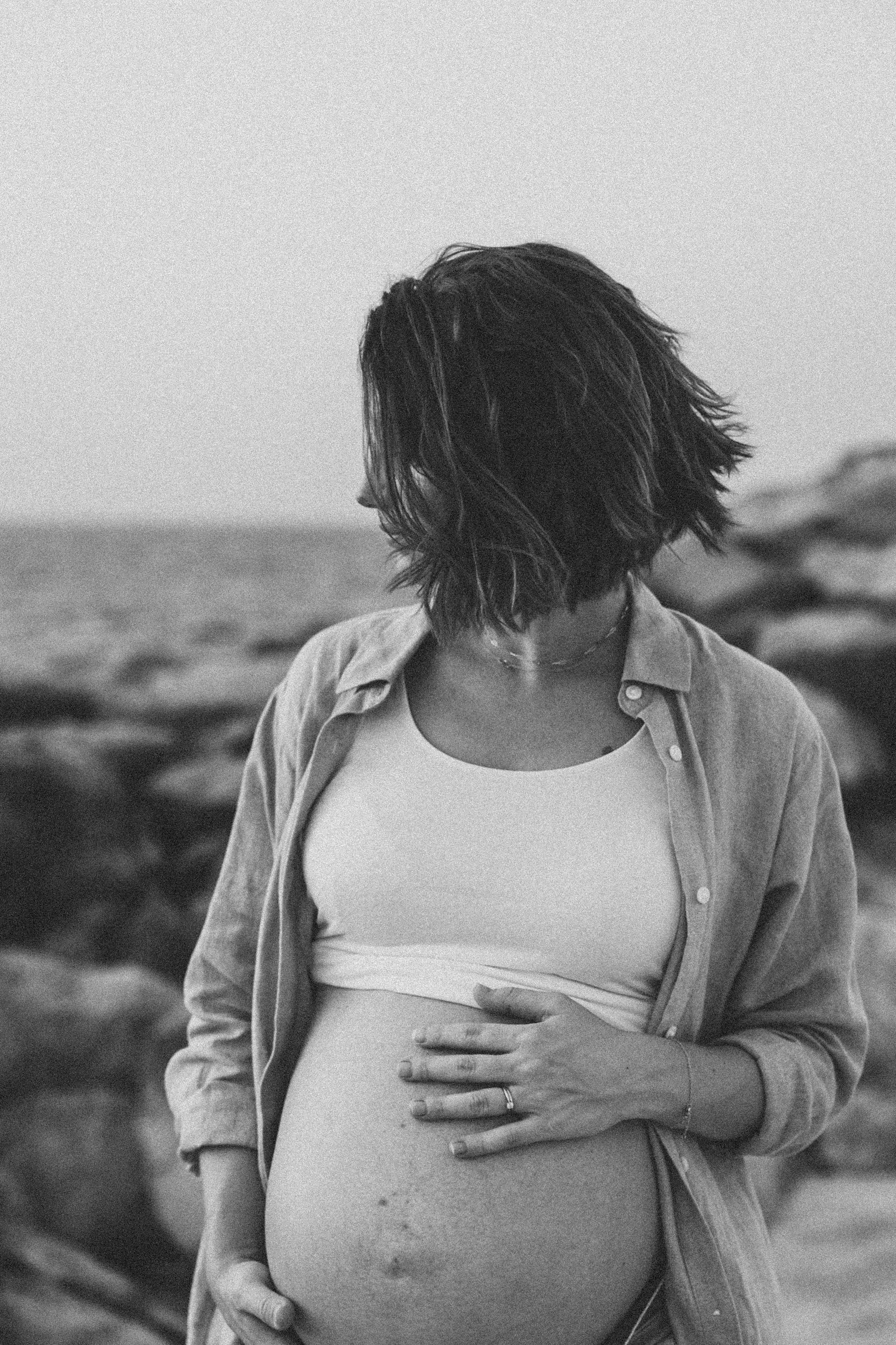 Maternity Session — Beach. Family Photographer in Dubai