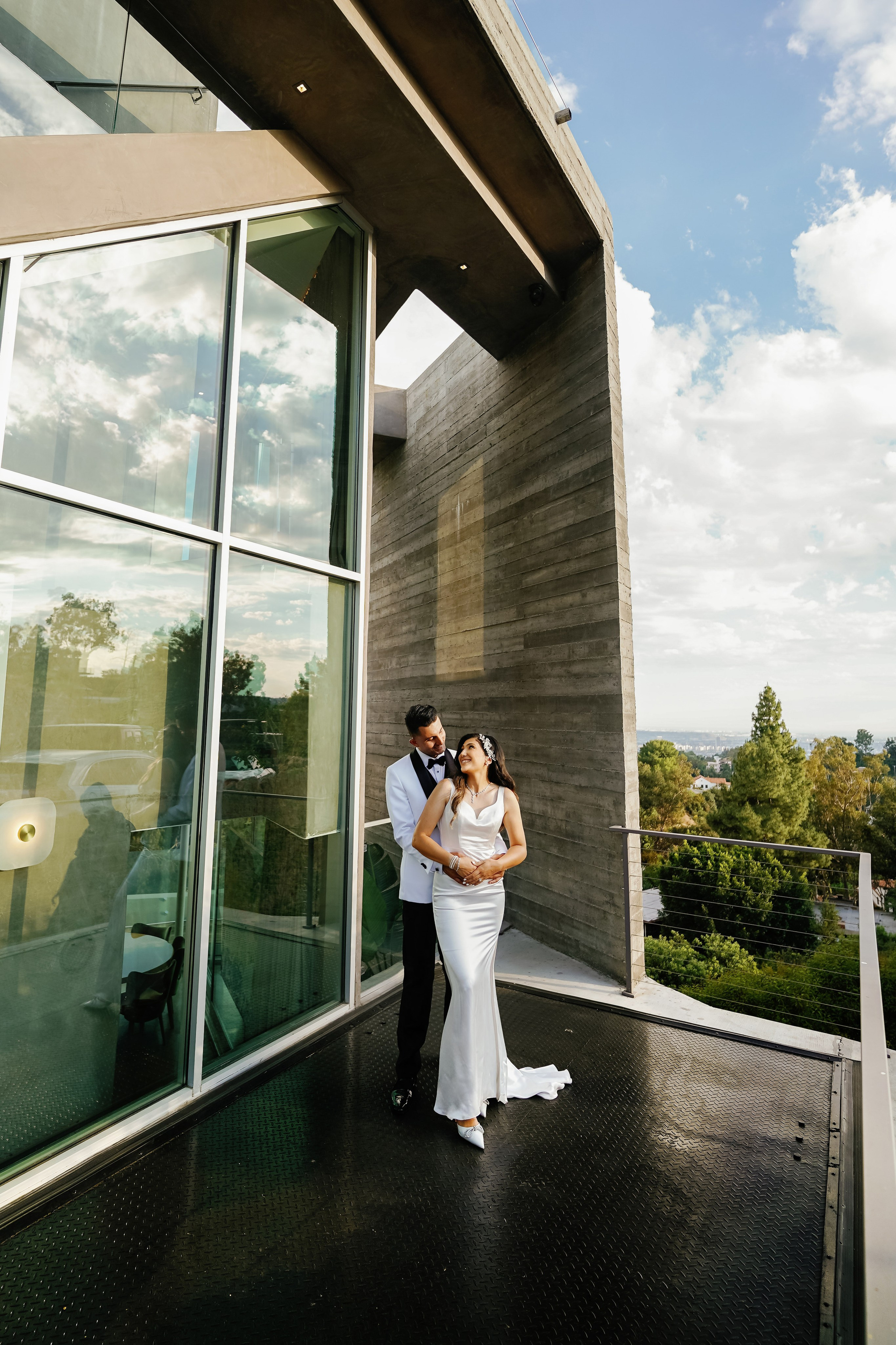 Wedding at the Hollywood Sign Venue, Los Angeles, California. Wedding Photography & Videography Team in California, Los Angeles, San Francisco, San Diego and Travel
