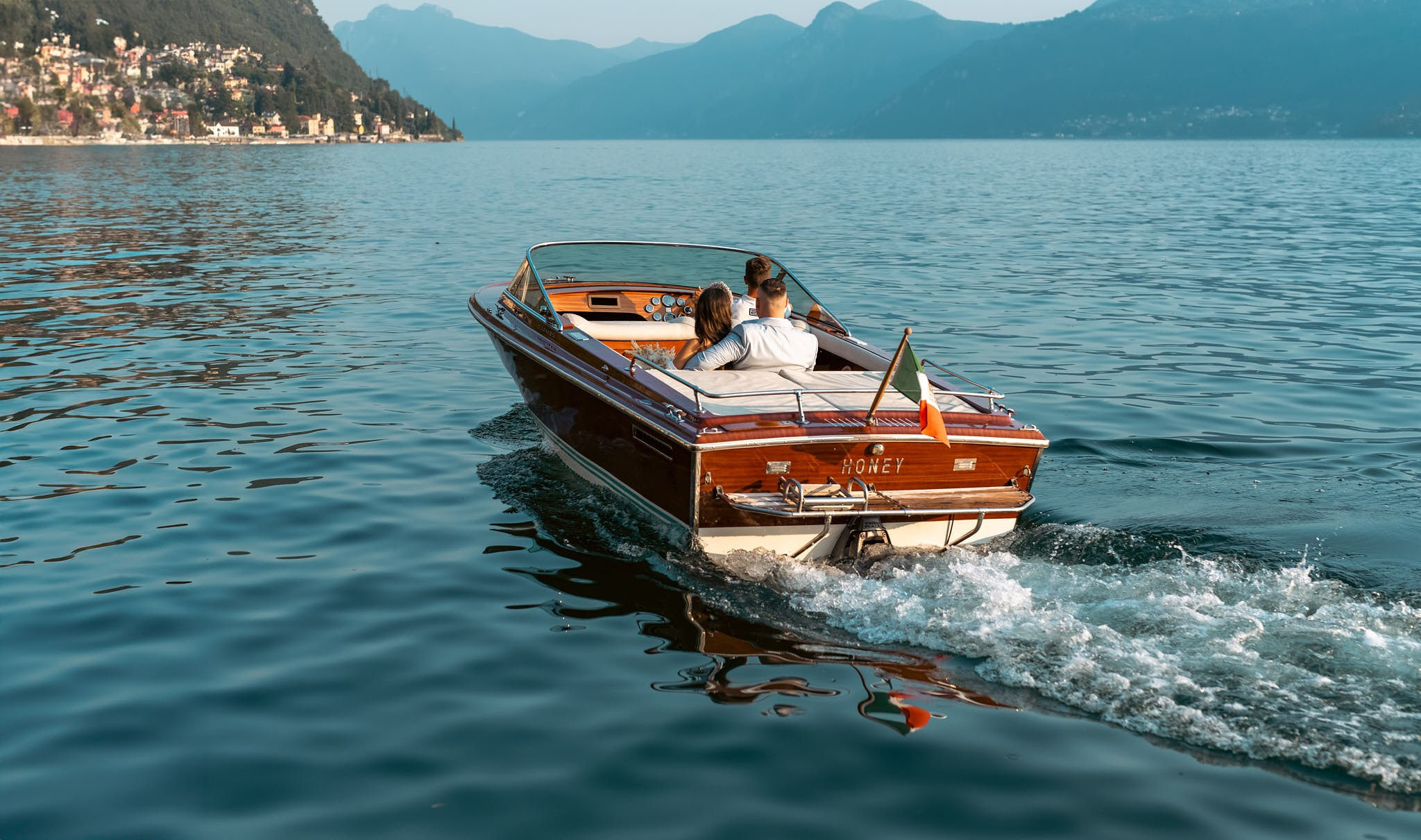 Persida & Ergys. Fotografo matrimonio Lago di Como Ferrari Media Production