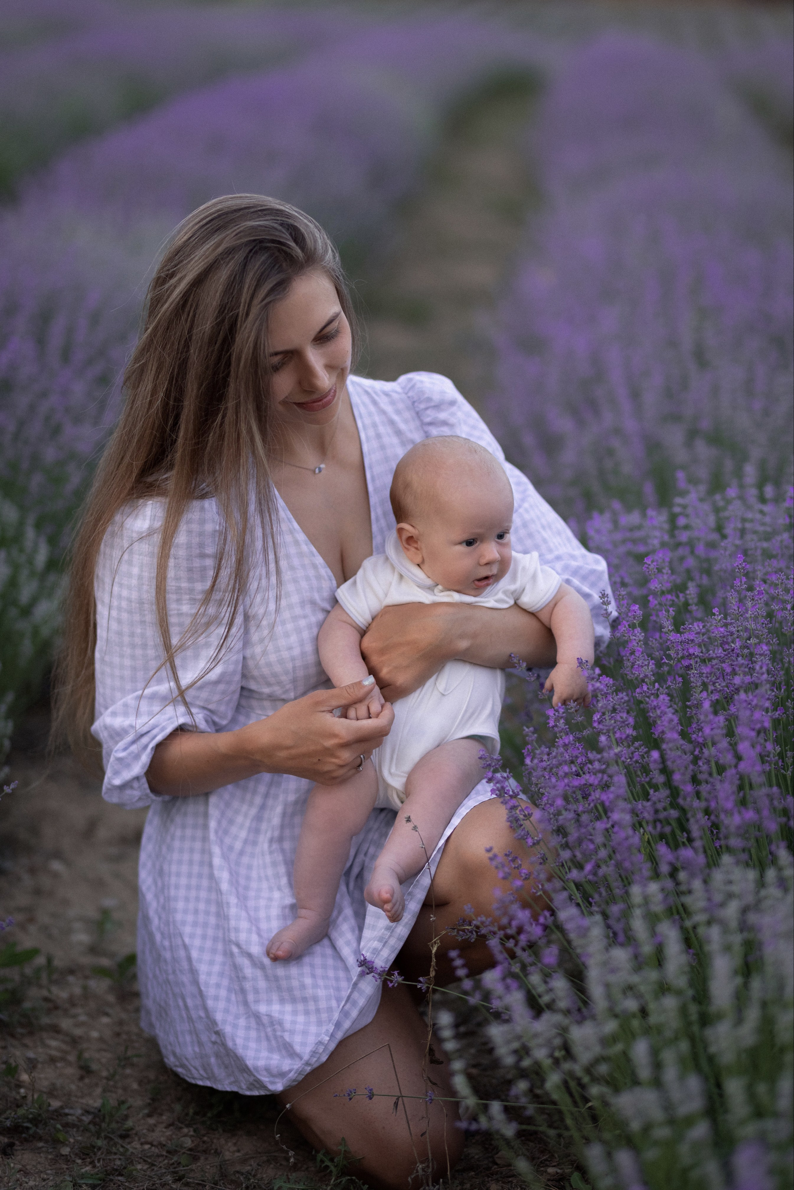 Лавандовые поля. Лавандовое поле. Лавандовые поля в Турции. Лавандовые поля Анталия. Фотосессия в лавандовом поле Турция. Что посетить в Анталии. Прованс в Турции. Фотограф на лавандовых полях в Турции. Фотограф Анталия. Фотограф в Анталии. Где находятся лавандовые поля в Турции. Поля лаванды, недалеко от Анталии. Куда поехать на выходные в Анталии. Турецкий лавандовый рай. Лаванда. Турция. Отдых в Турции.