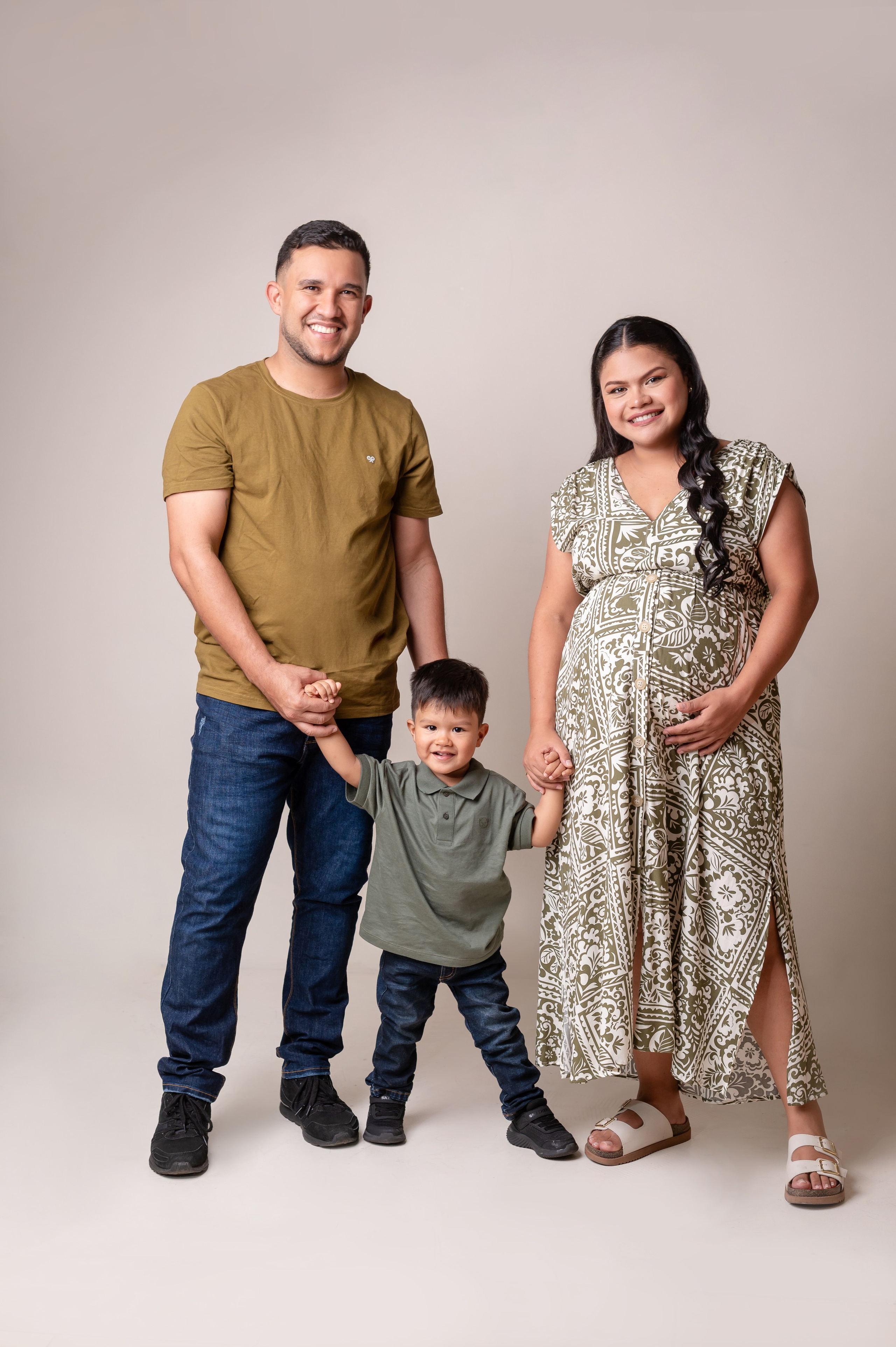 Fotos de estudio con Familias!. Www.dresalgadophoto.com