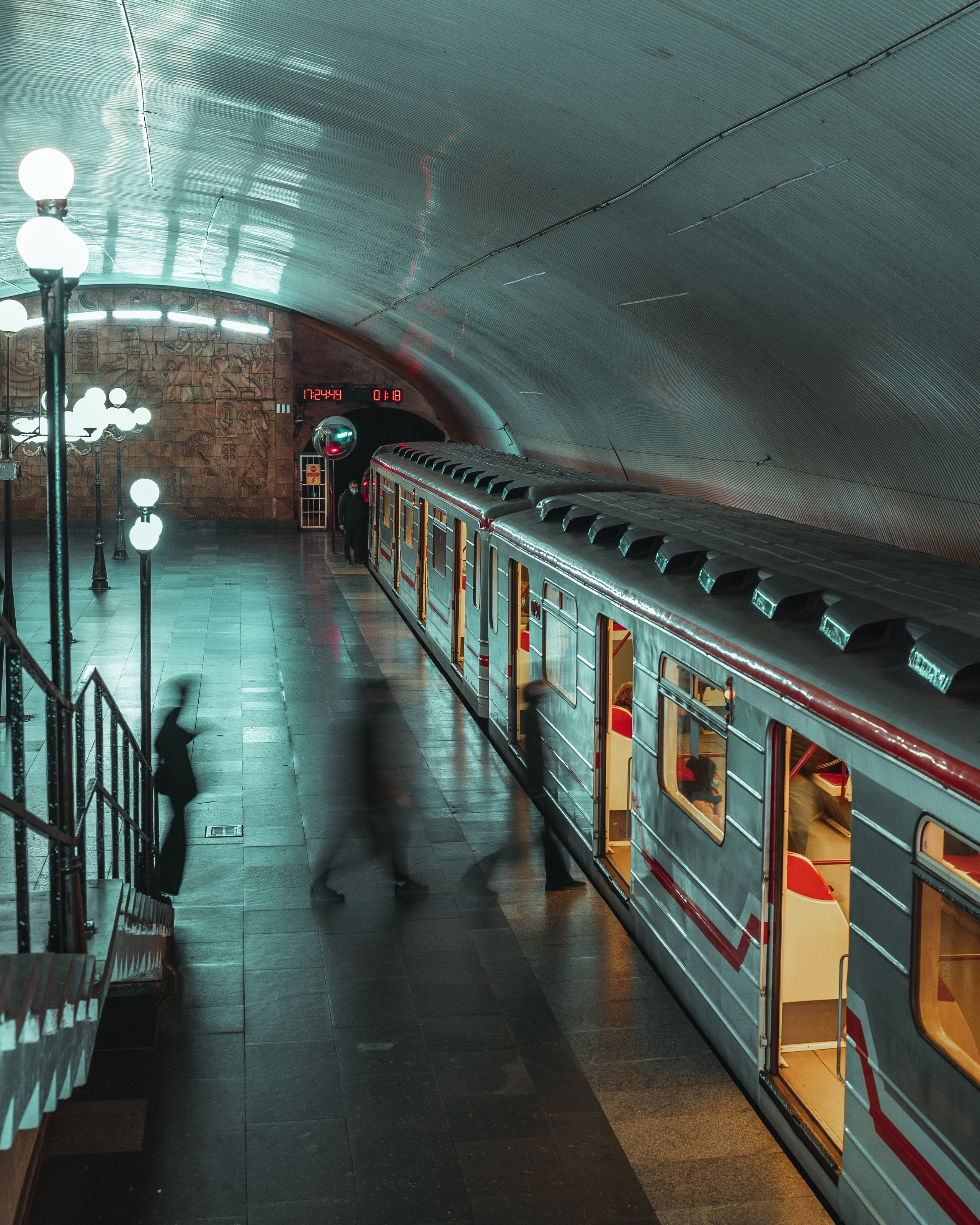 T B I L I S I. Bspander