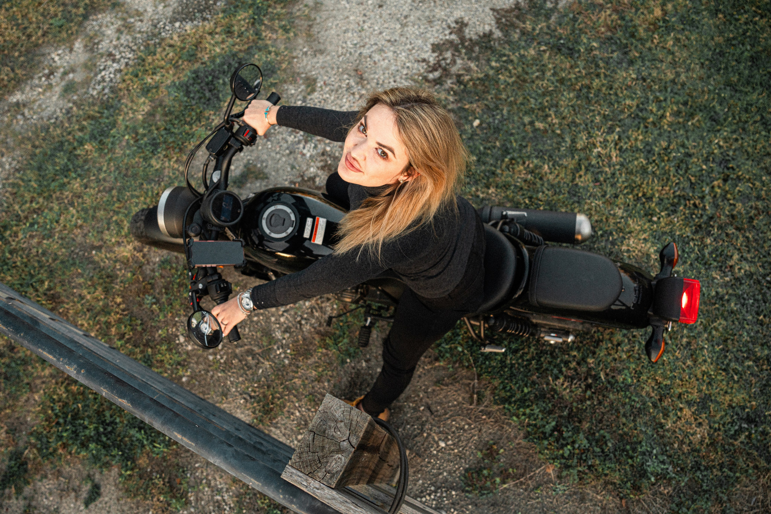 Anna on a Bike. Welcome to my video and photo world!