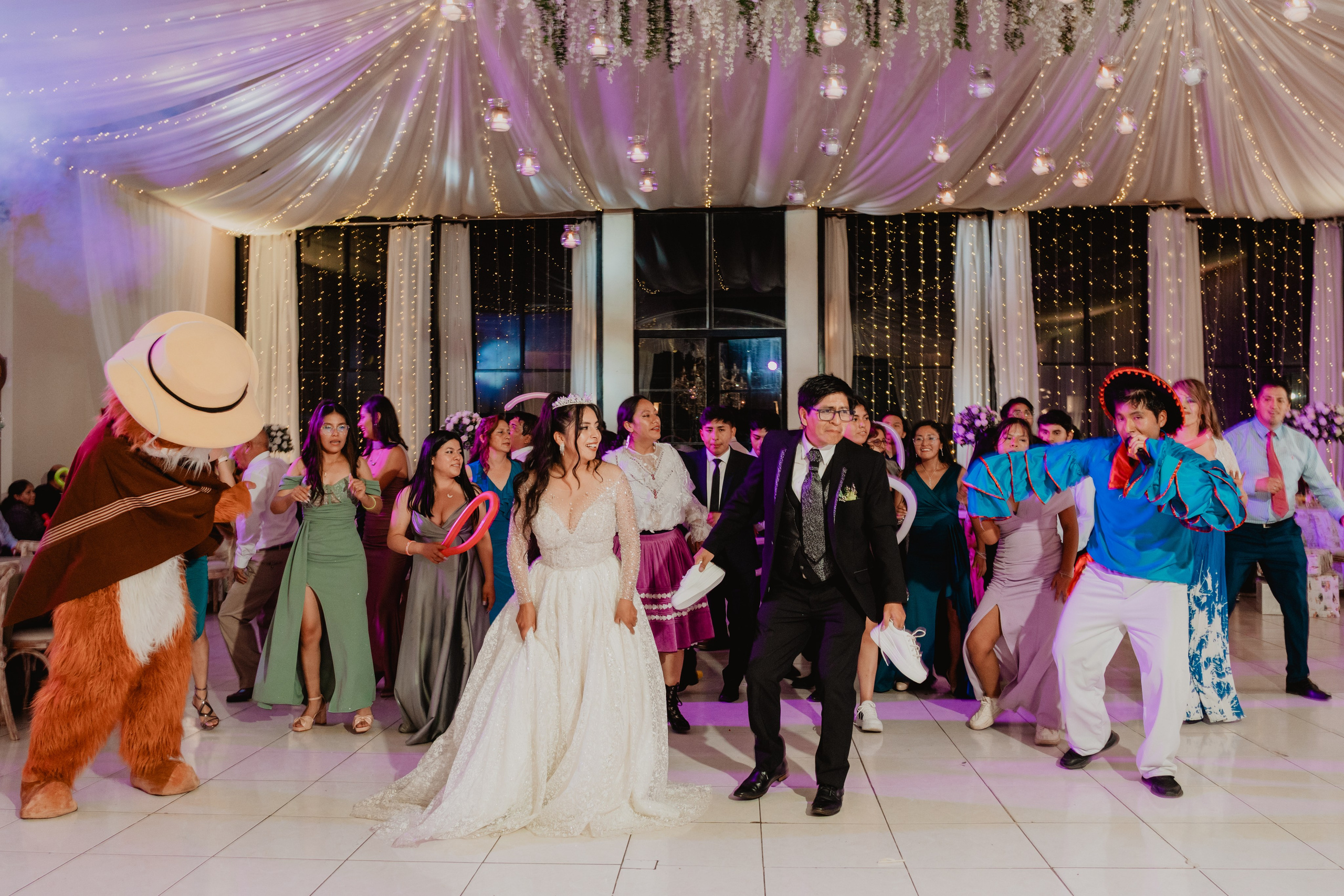 FERNANDO + MARIBEL | BODA RELIGIOSA. Studio KVTA | Fotografía y Video de Bodas en Arequipa
