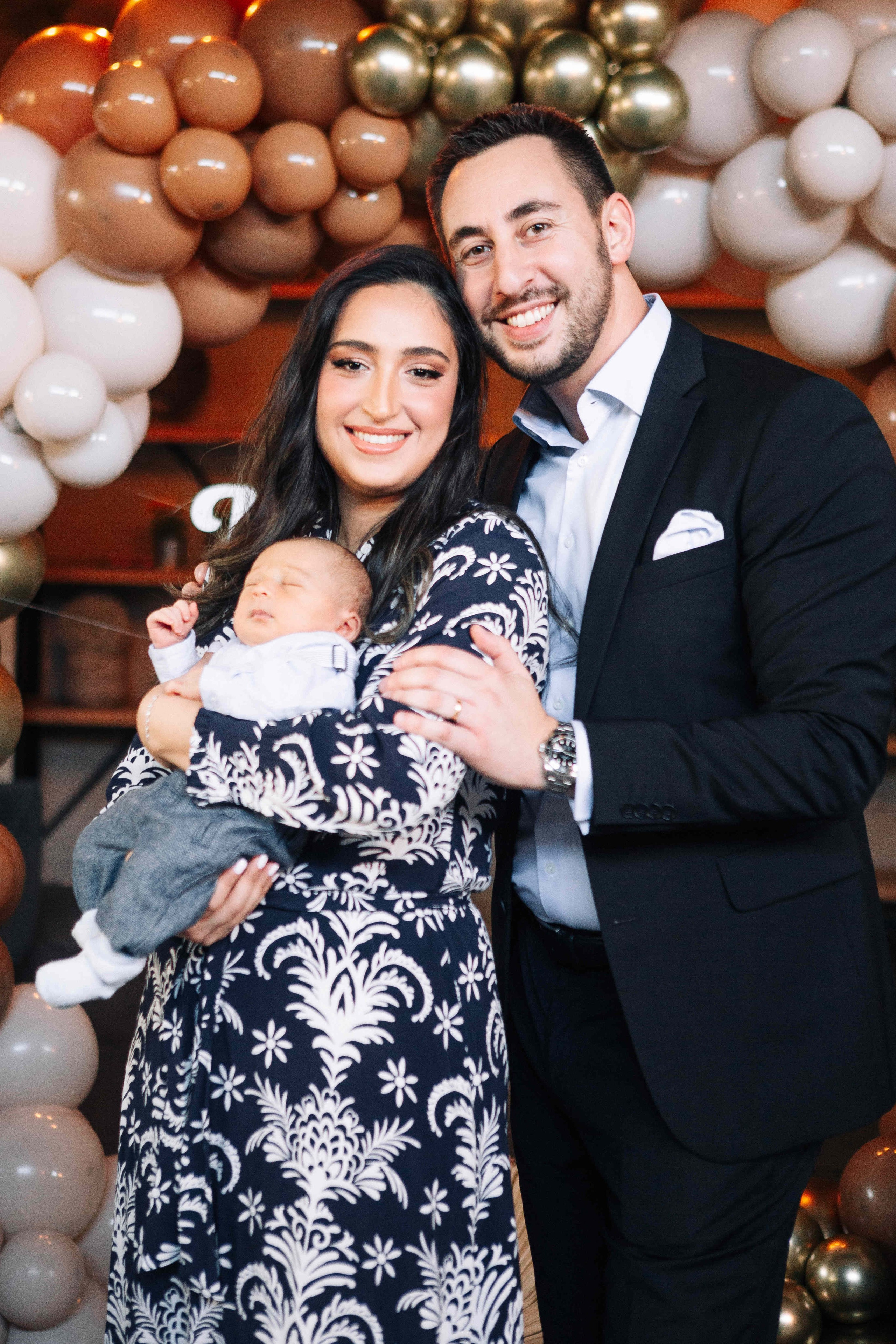 BRIT MILA (BIG EVENT). PHOTOGRAPHER IN ISRAEL