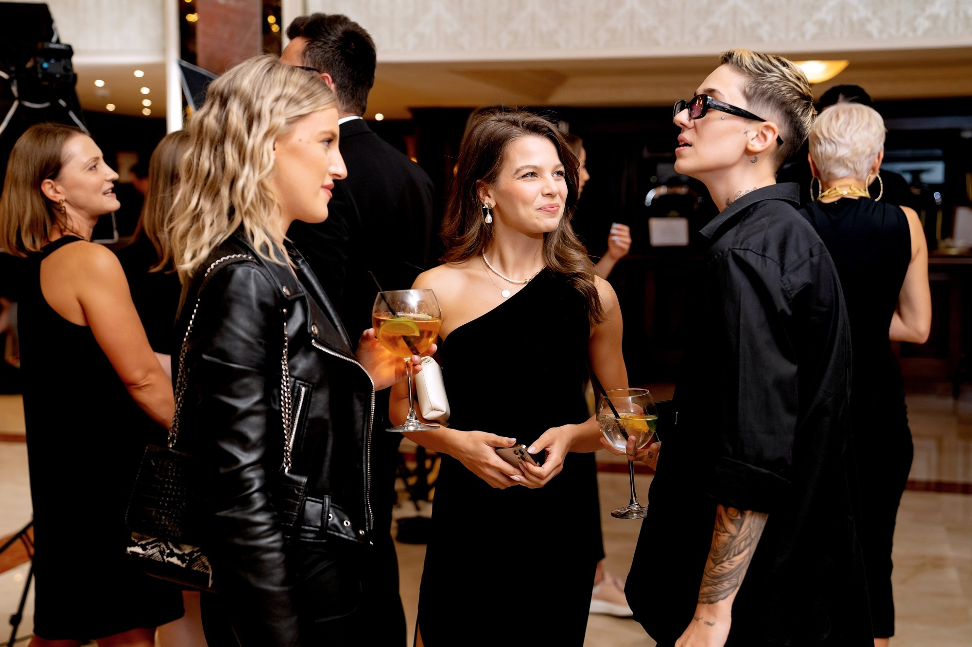 Fotografie Corporate Specializat in Lansări Produs si Serviciu. Fotograf Corporate Business