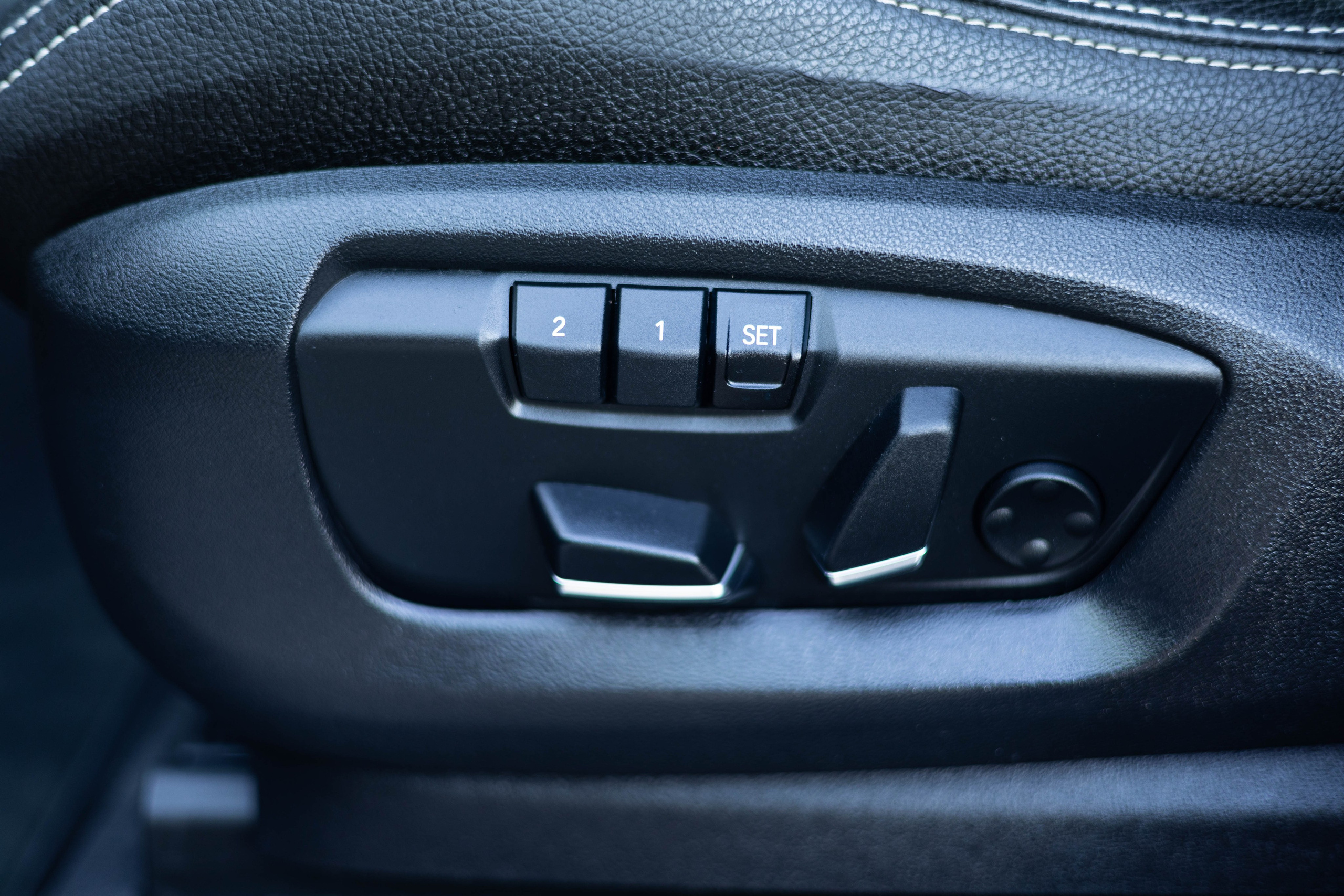 Съемка авто на продажу Кишинев. Семейный фотограф Кишиневе, Молдова Врабий Ольга