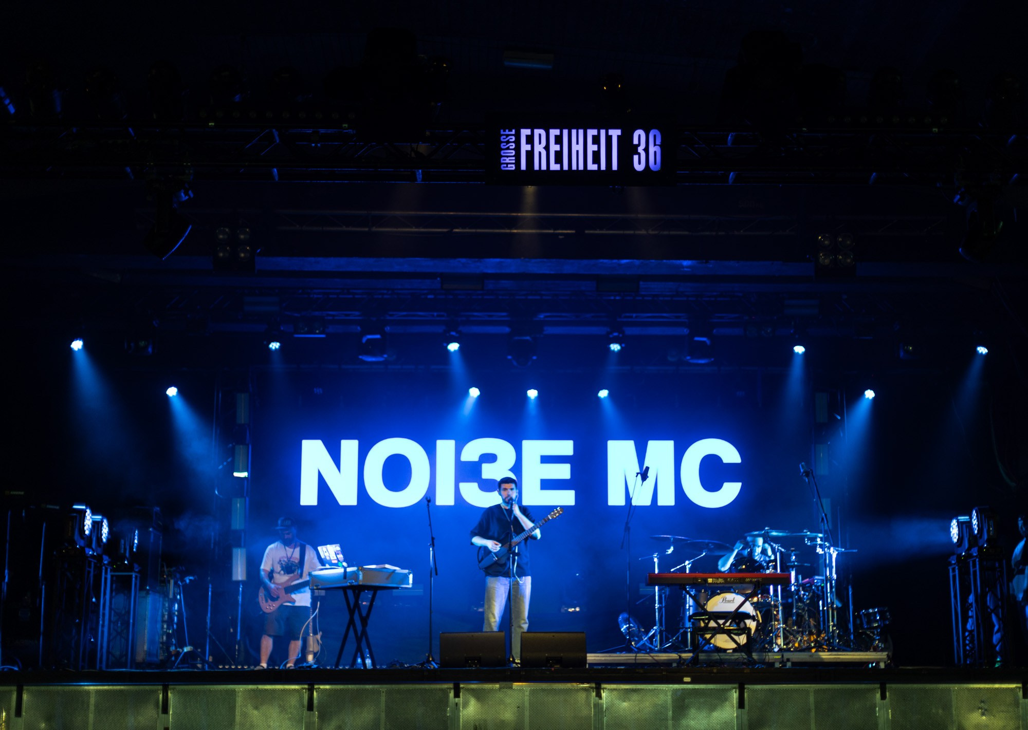 Noise MC. Dmitrii Lukinykh | Visuelles Storytelling & Cinematische Fotografie in Hamburg