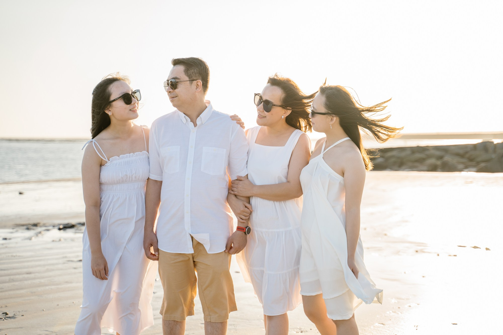 Family Holiday Photoshoot. Female Photographer in Bali