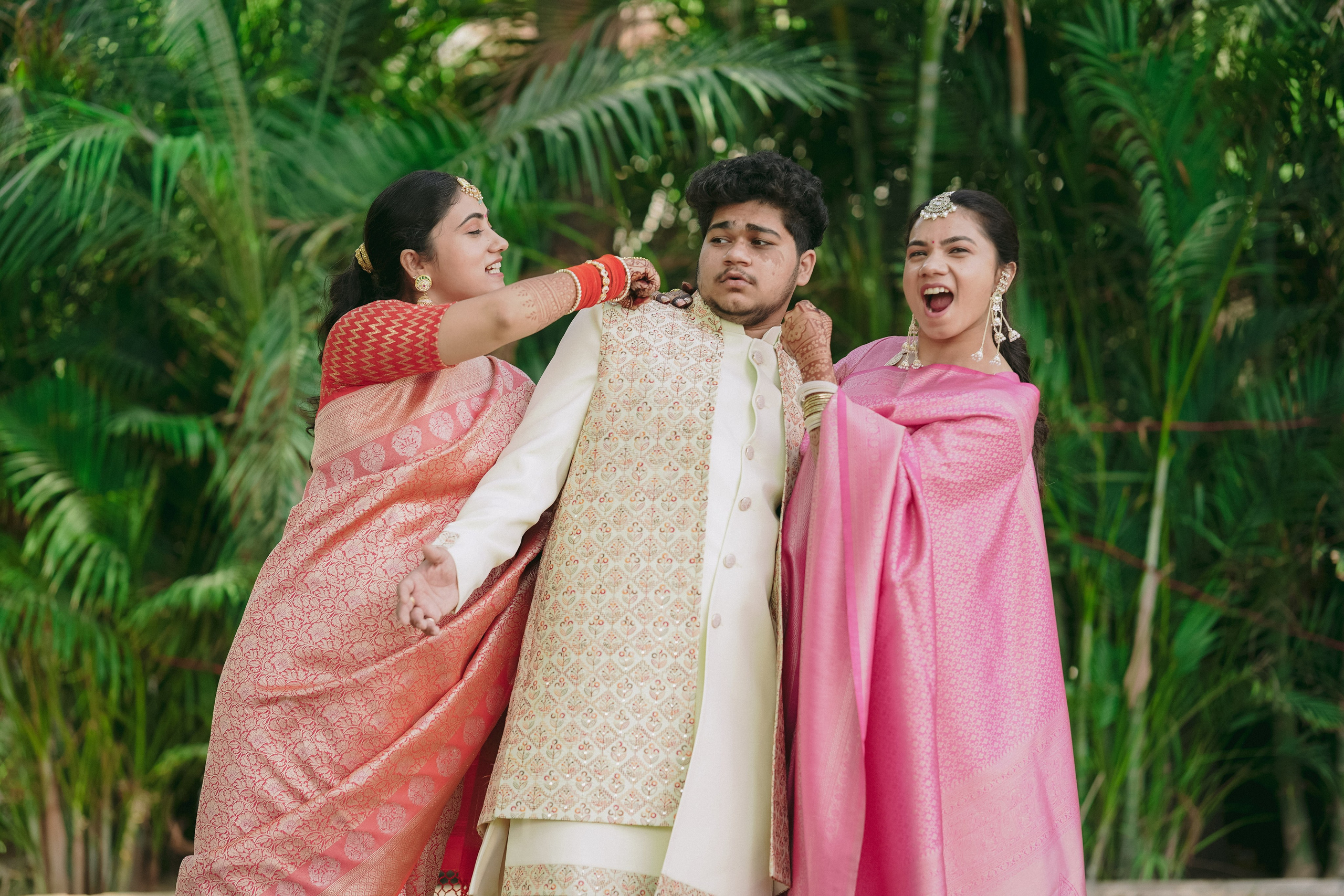WEDDINGS. Love Emotions Weddings